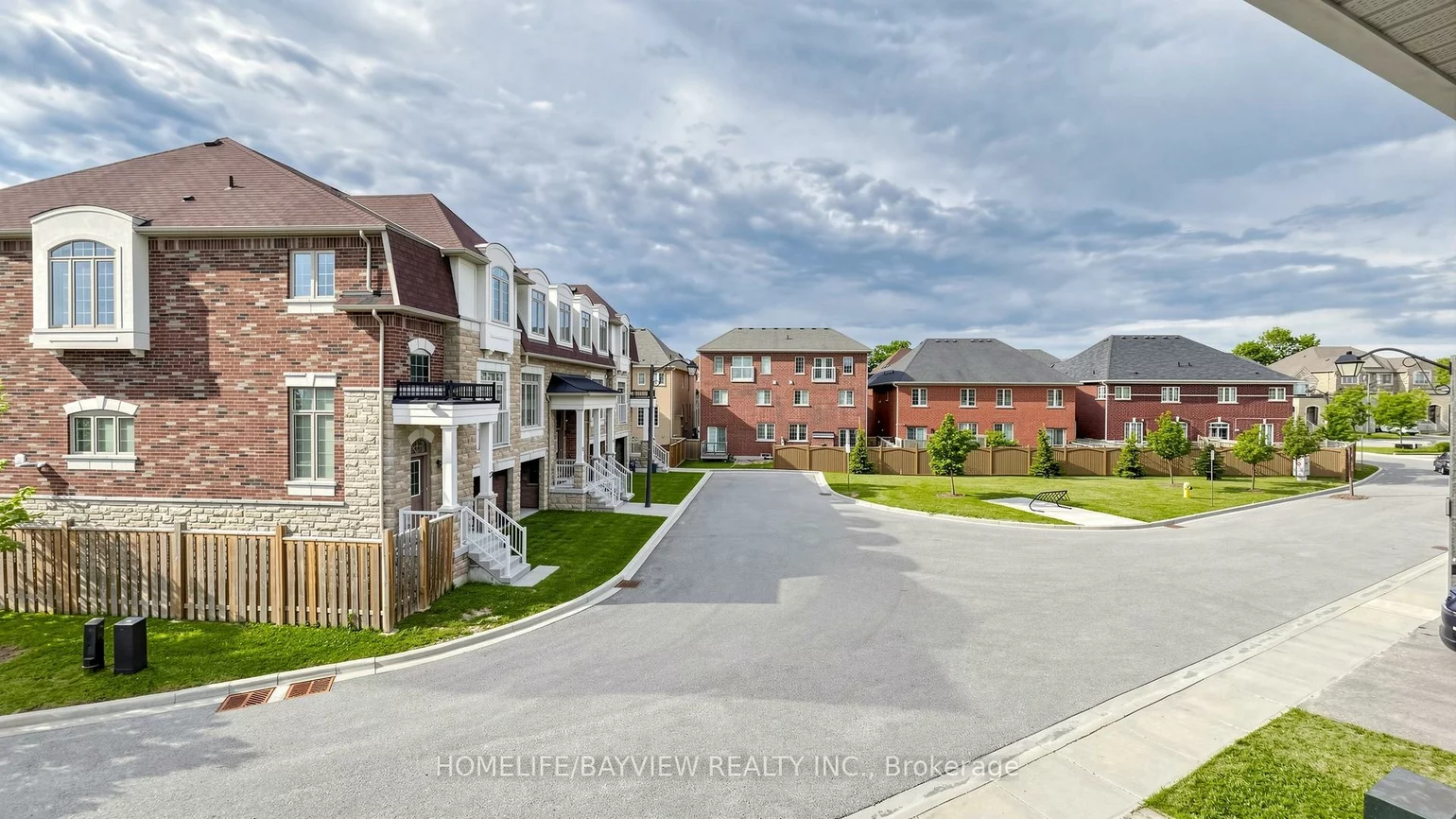 10981, Woodbine, Victoria Square, Markham