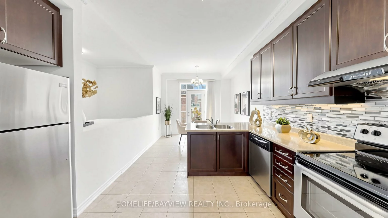 10981, Woodbine, Victoria Square, Markham