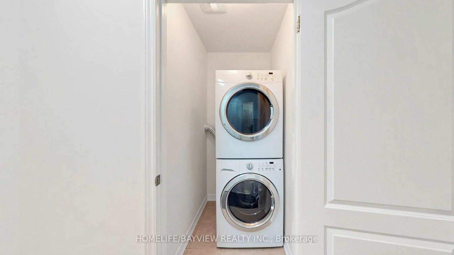 10981, Woodbine, Victoria Square, Markham