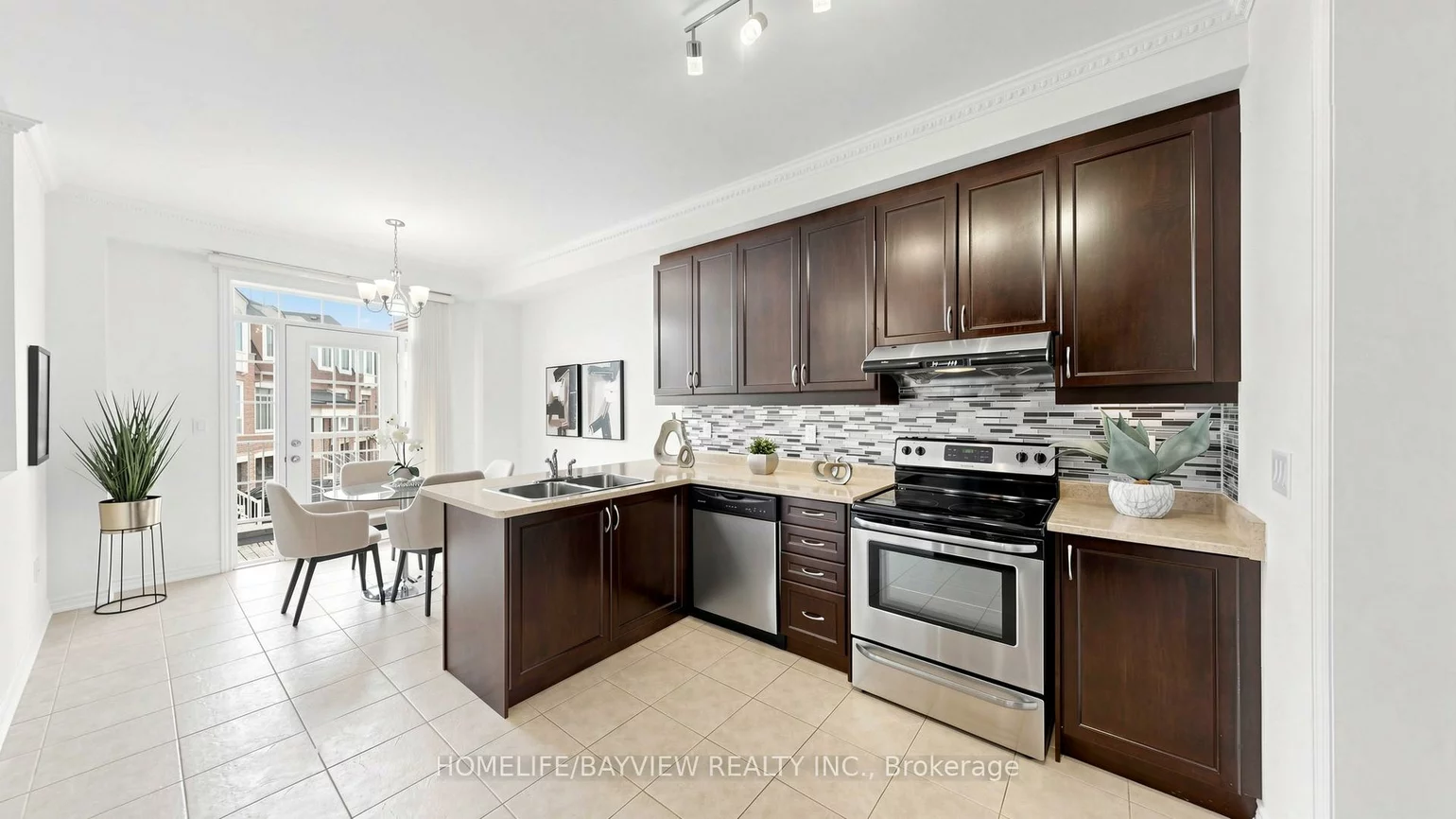 10981, Woodbine, Victoria Square, Markham