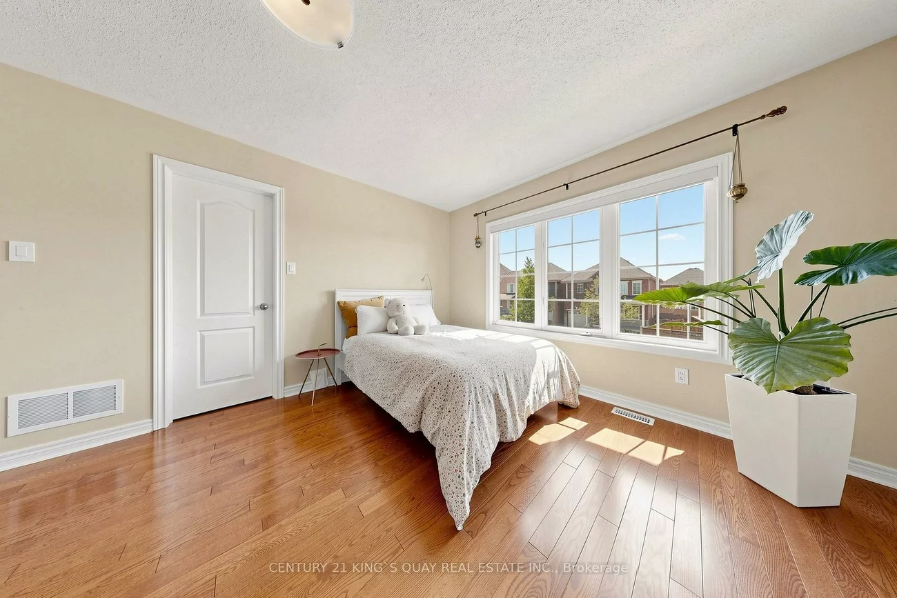 44, Dame Gruev, Greensborough, Markham