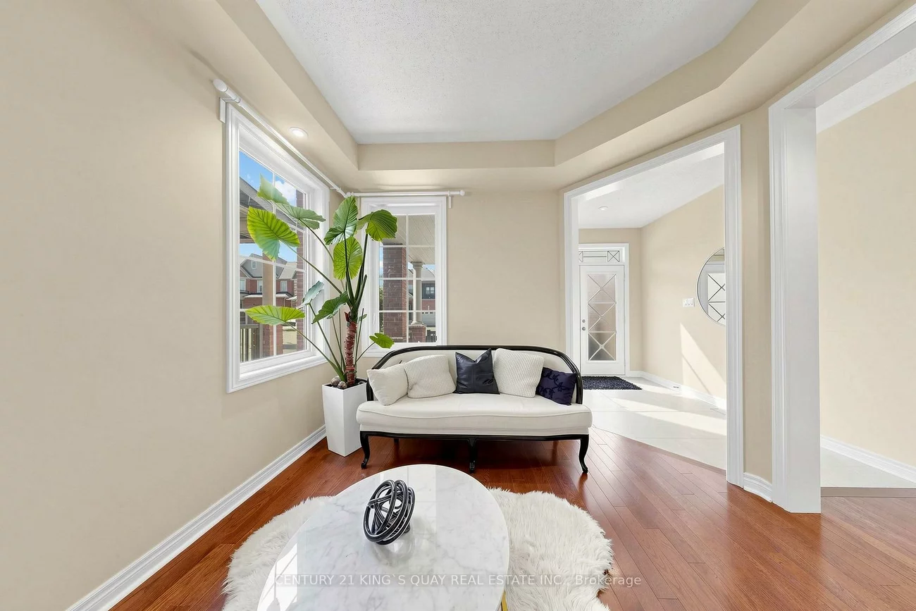 44, Dame Gruev, Greensborough, Markham
