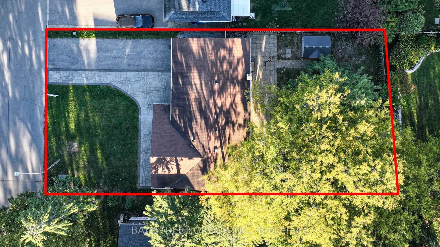 4, Sir Brandiles, Markham Village, Markham