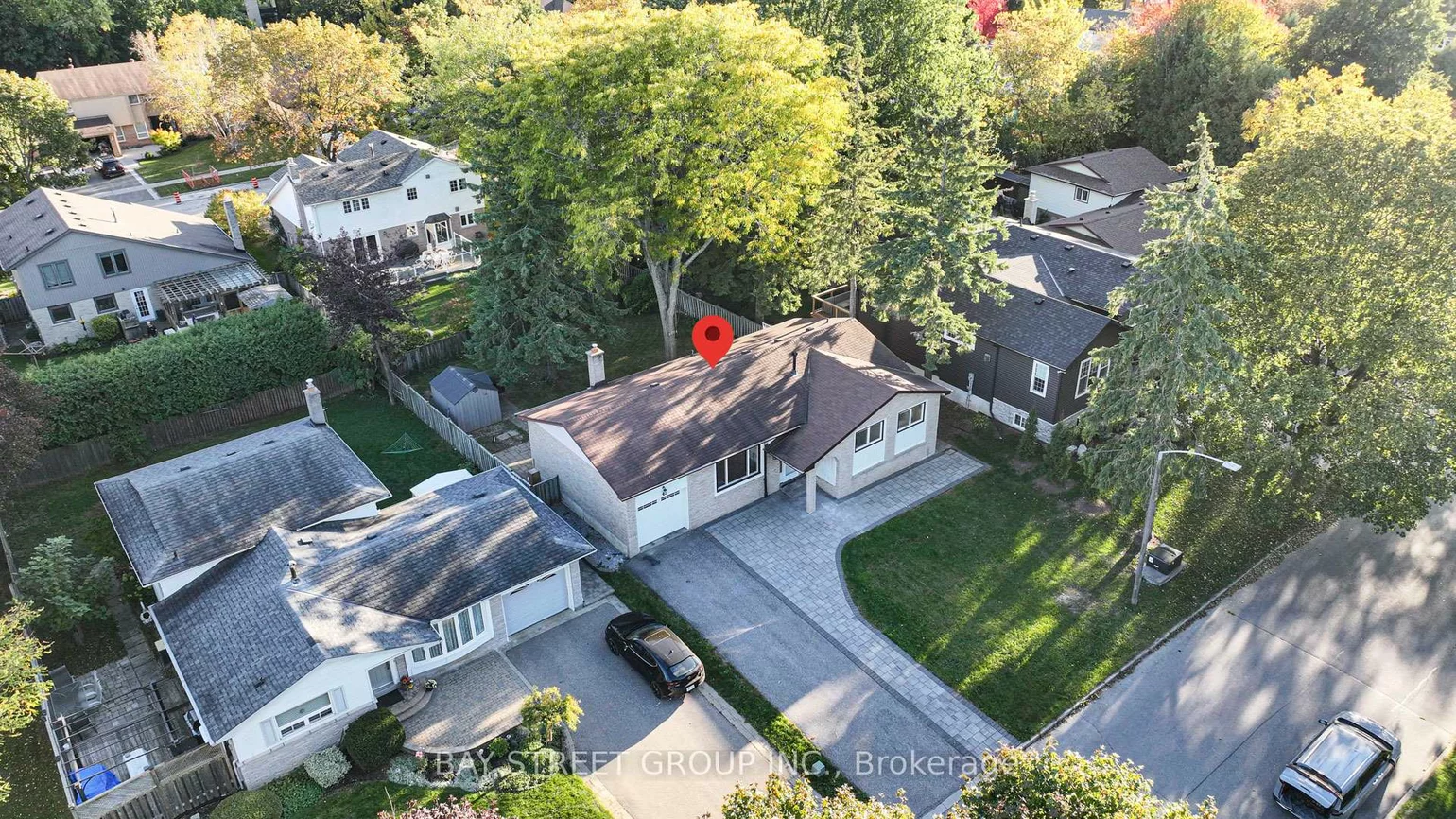 4, Sir Brandiles, Markham Village, Markham