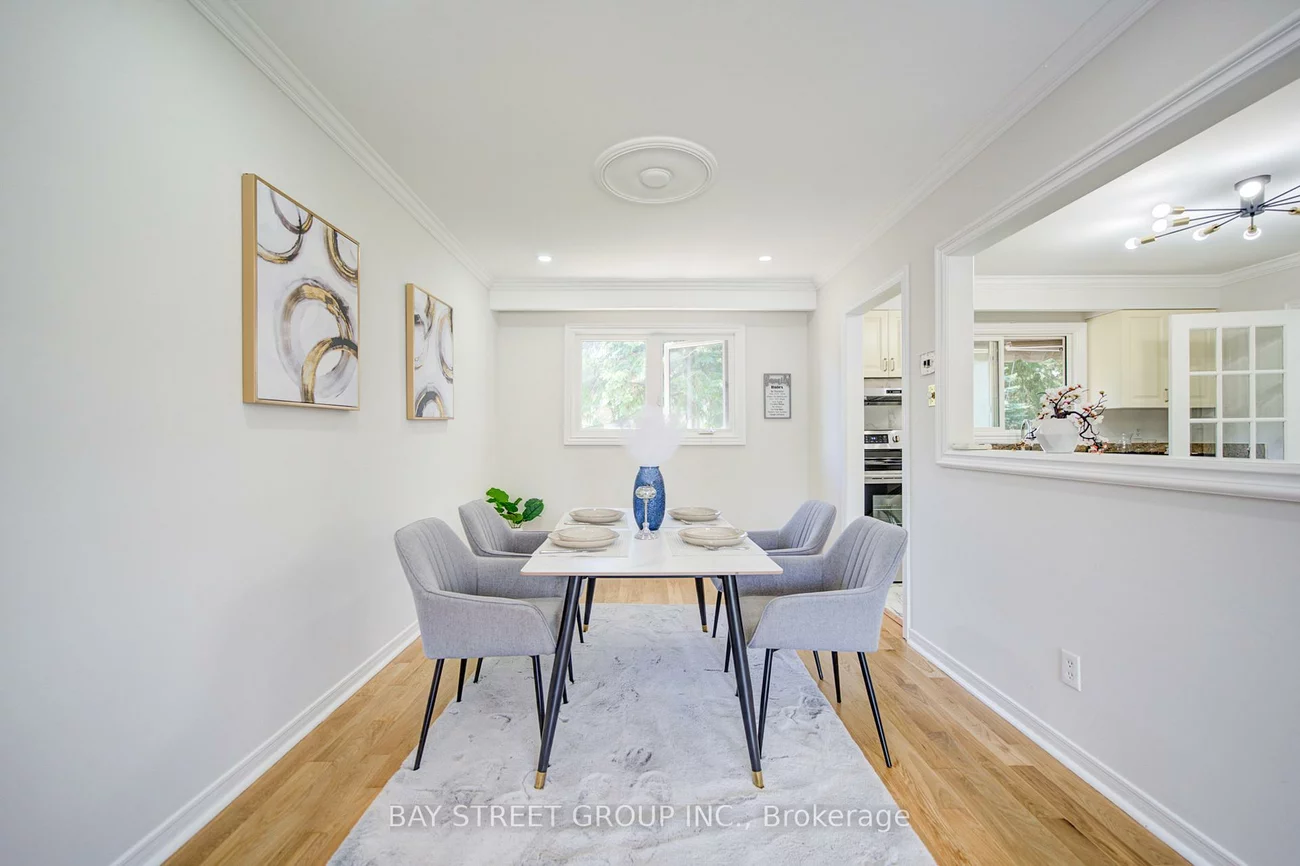 4, Sir Brandiles, Markham Village, Markham