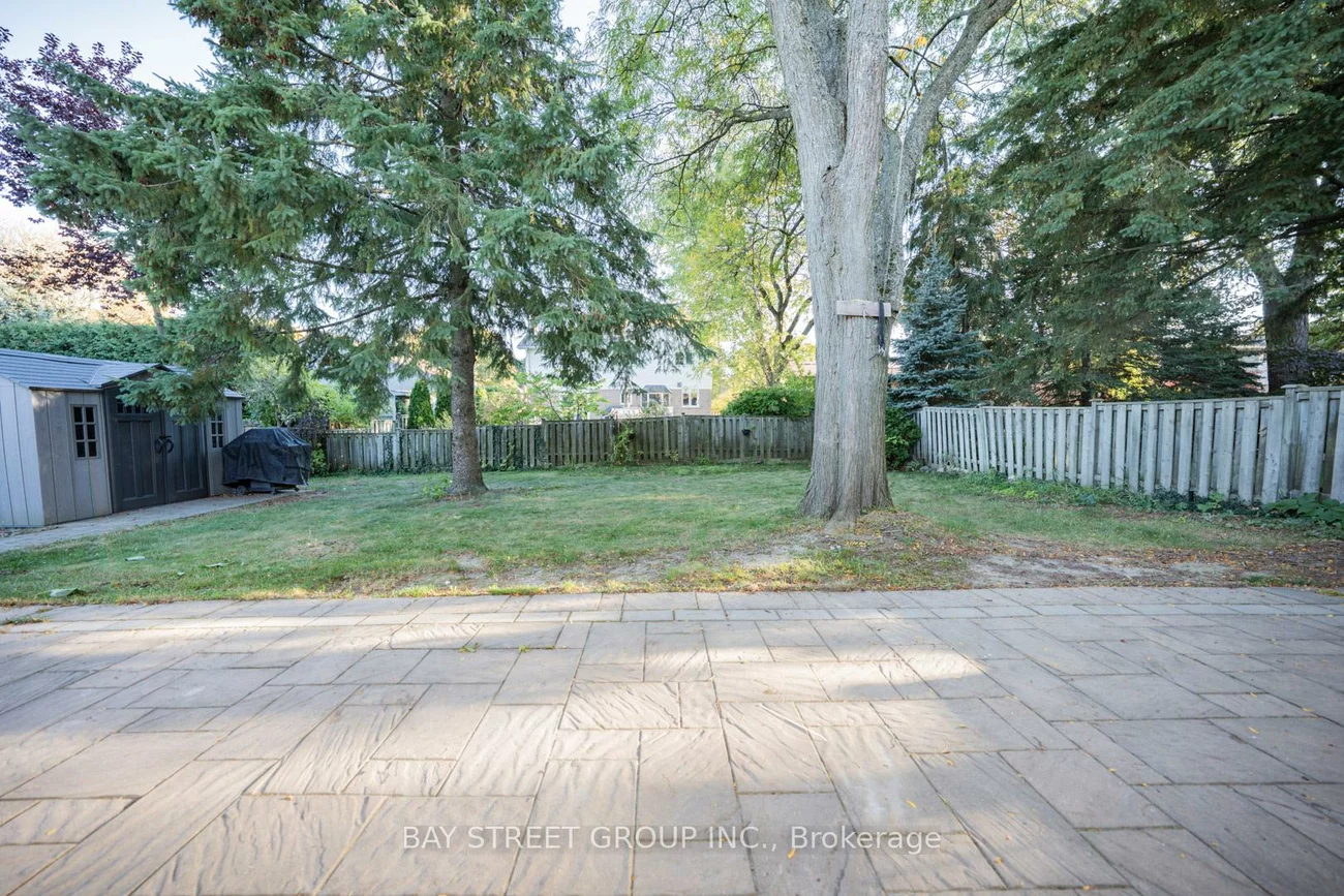 4, Sir Brandiles, Markham Village, Markham