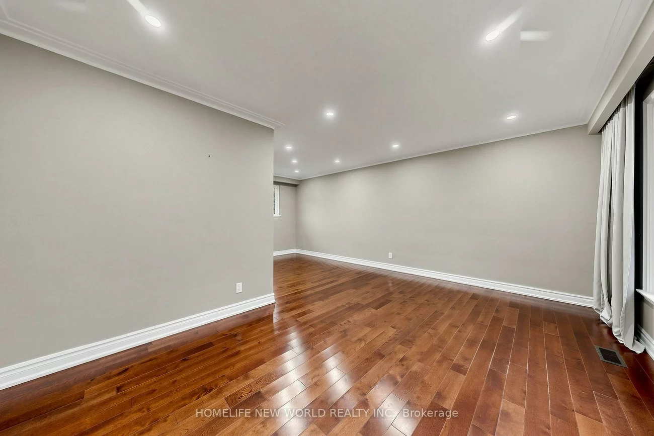 6, Valleycrest, Bullock, Markham