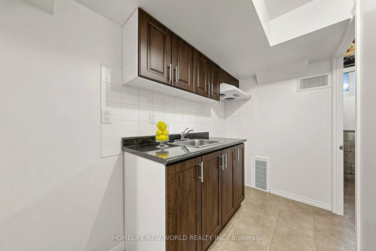 6, Valleycrest, Bullock, Markham
