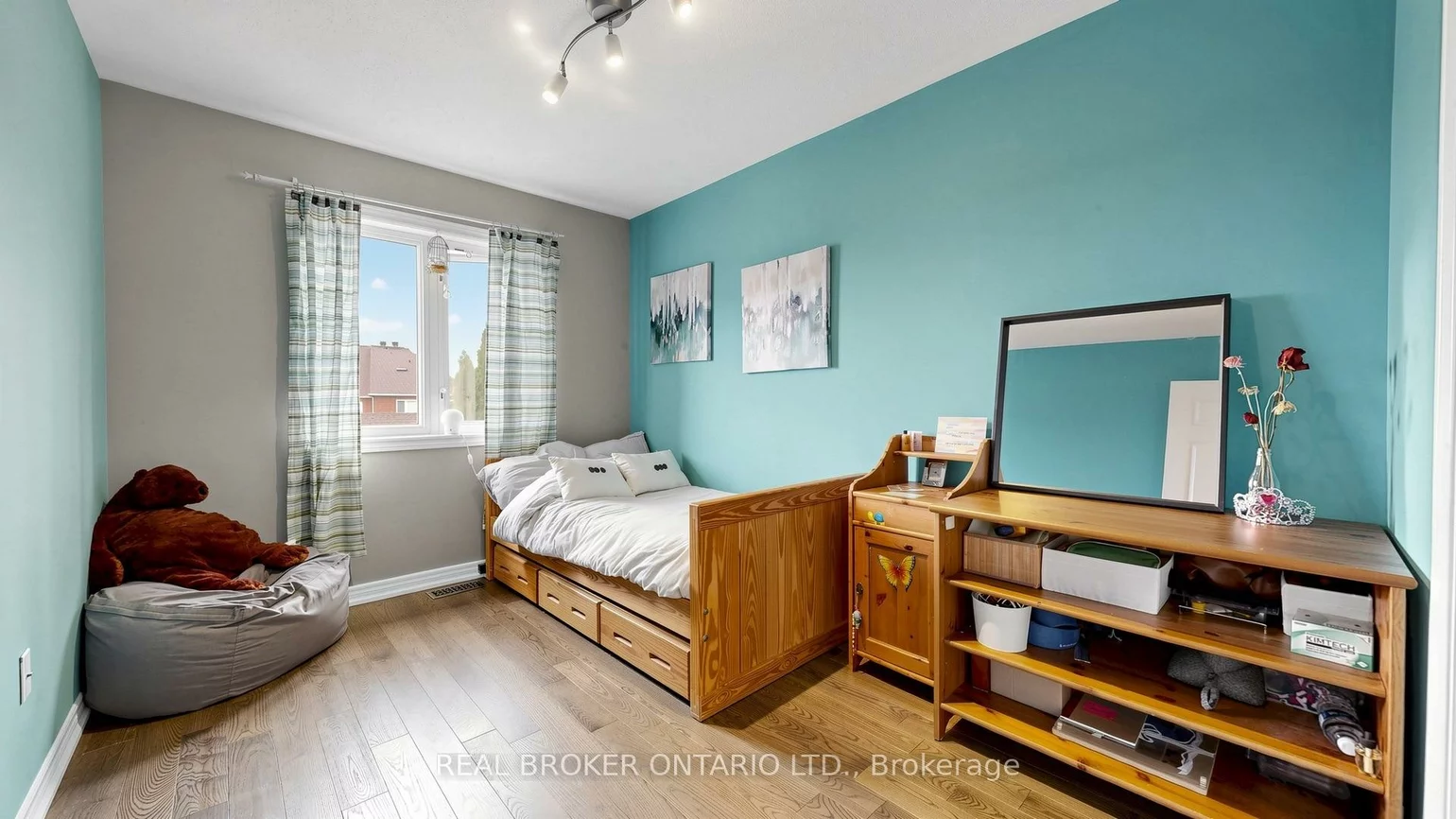 23, Piera, Village Green-South Unionville, Markham