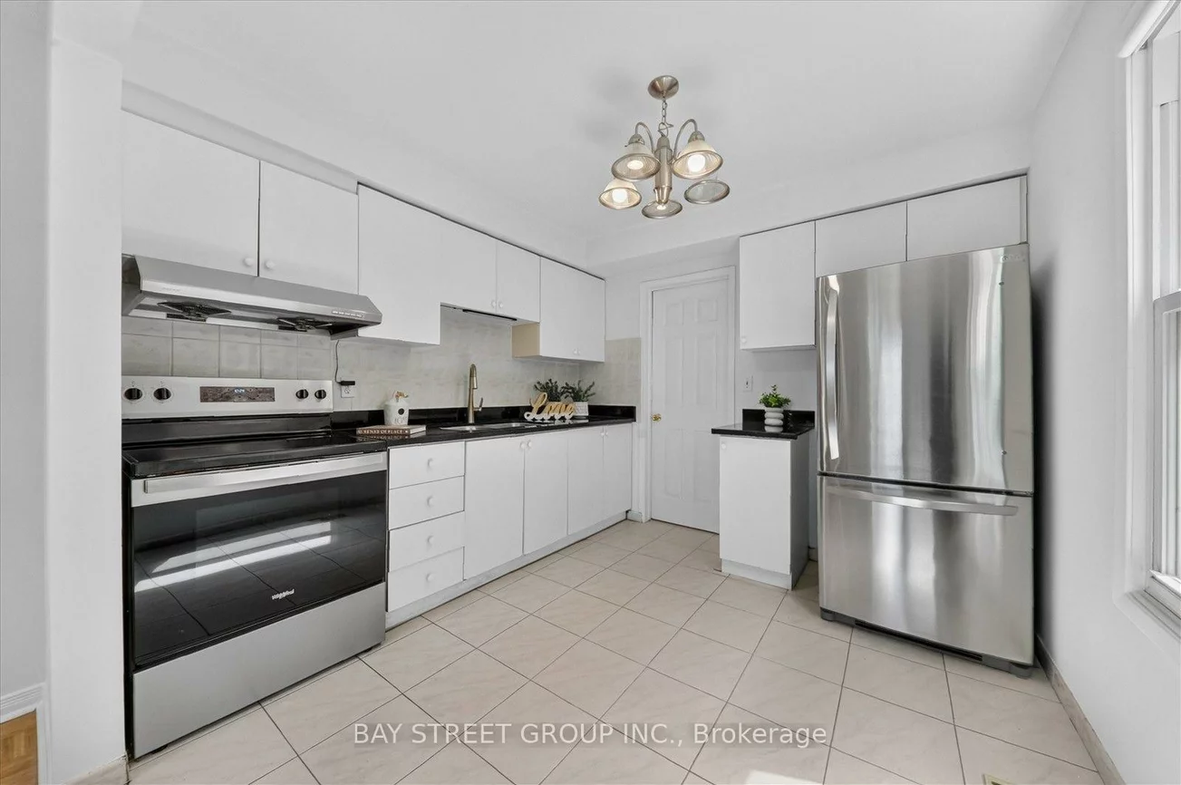 44, Maitland, Milliken Mills West, Markham