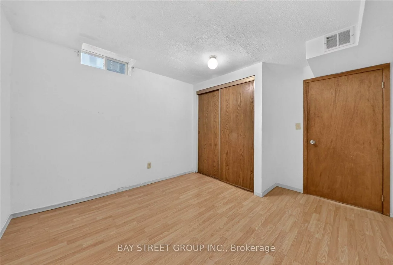 44, Maitland, Milliken Mills West, Markham