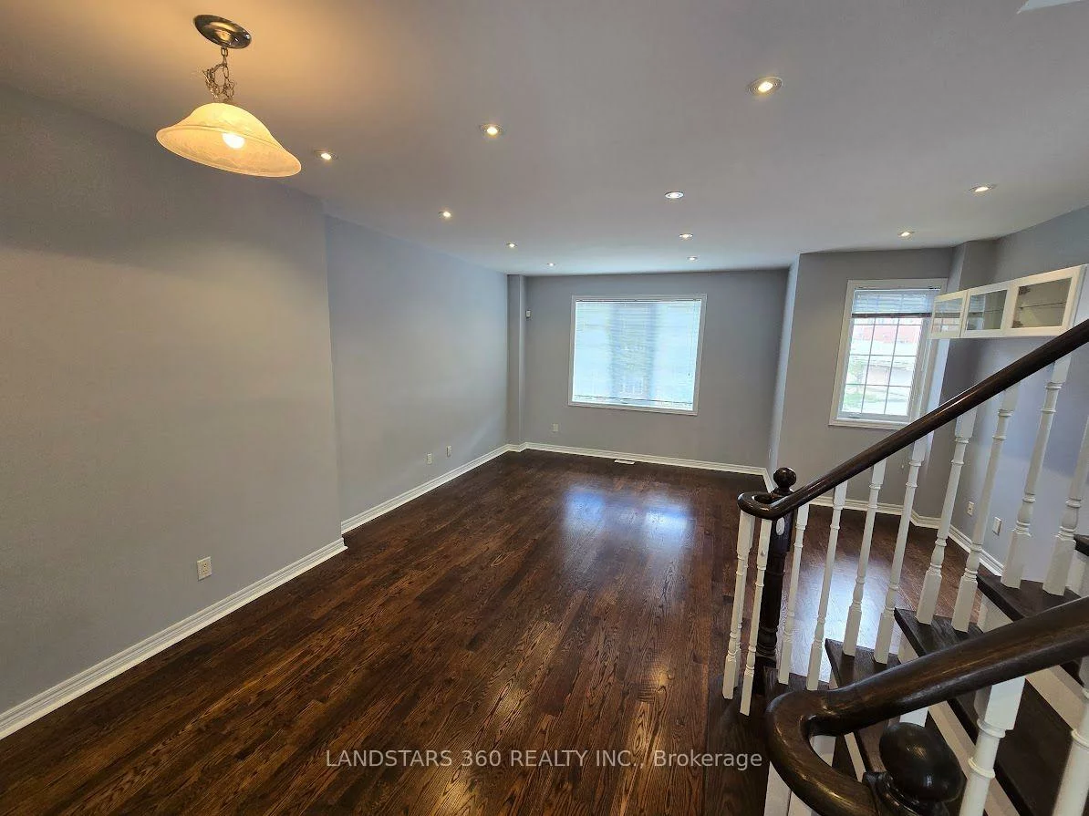 19, Azalea Gate, Commerce Valley, Markham