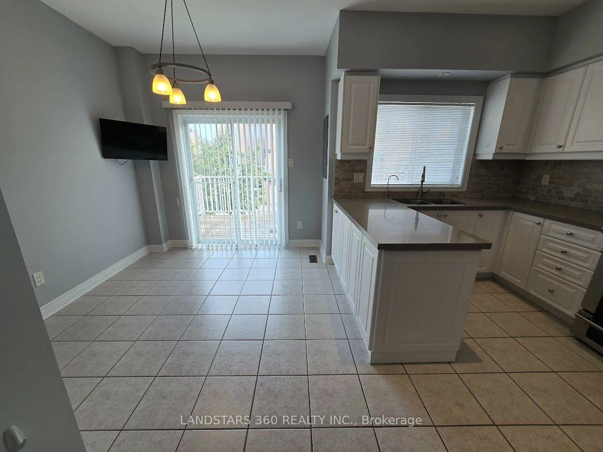 19, Azalea Gate, Commerce Valley, Markham