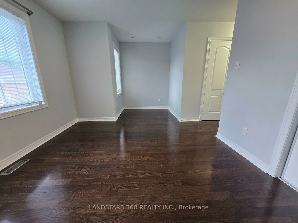19, Azalea Gate, Commerce Valley, Markham