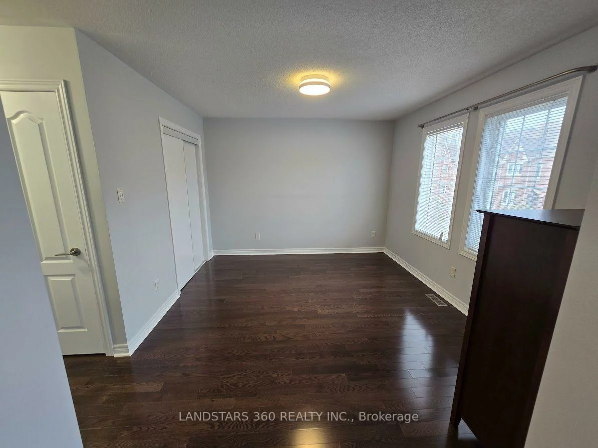 19, Azalea Gate, Commerce Valley, Markham