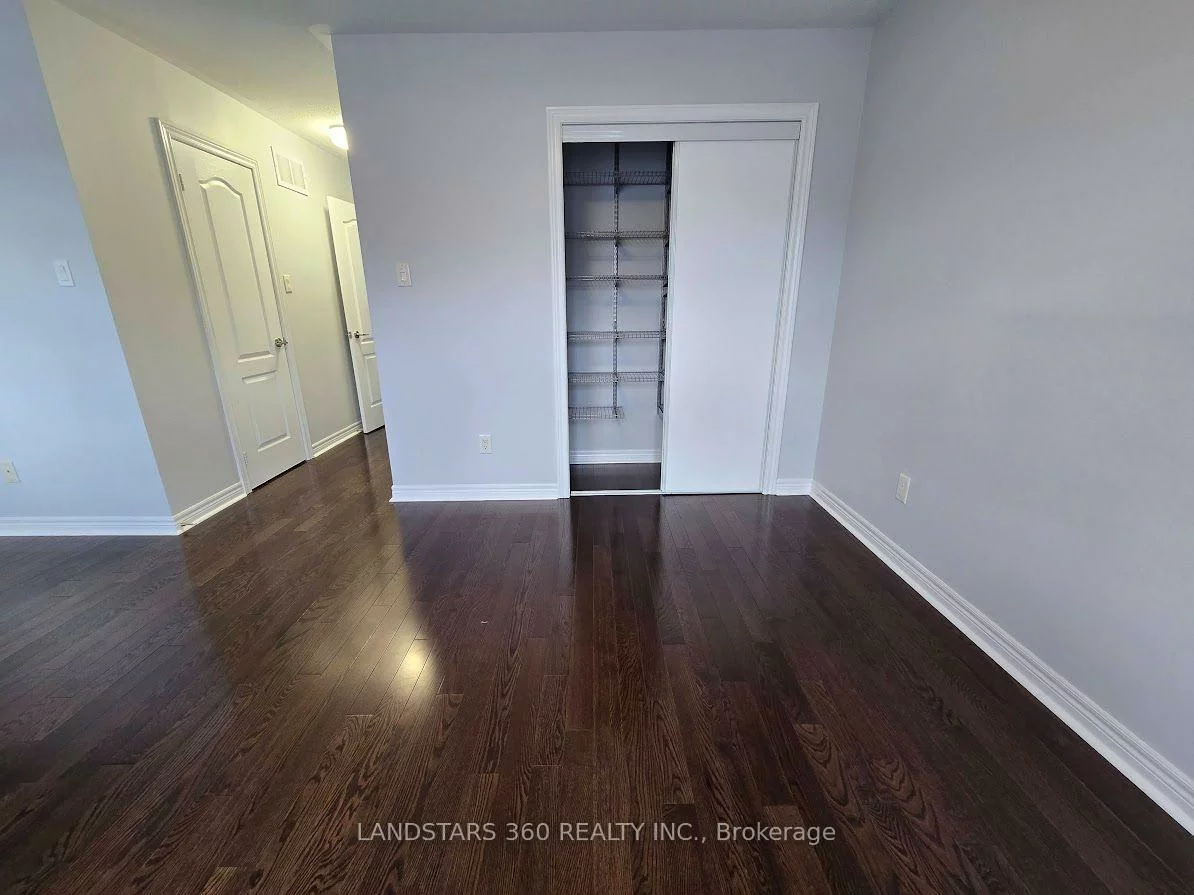 19, Azalea Gate, Commerce Valley, Markham