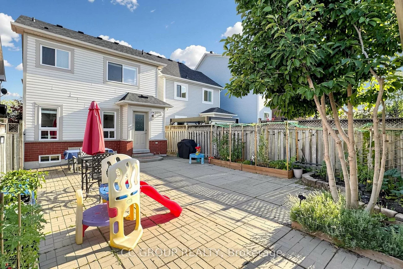 34, Glendennan, Cornell, Markham