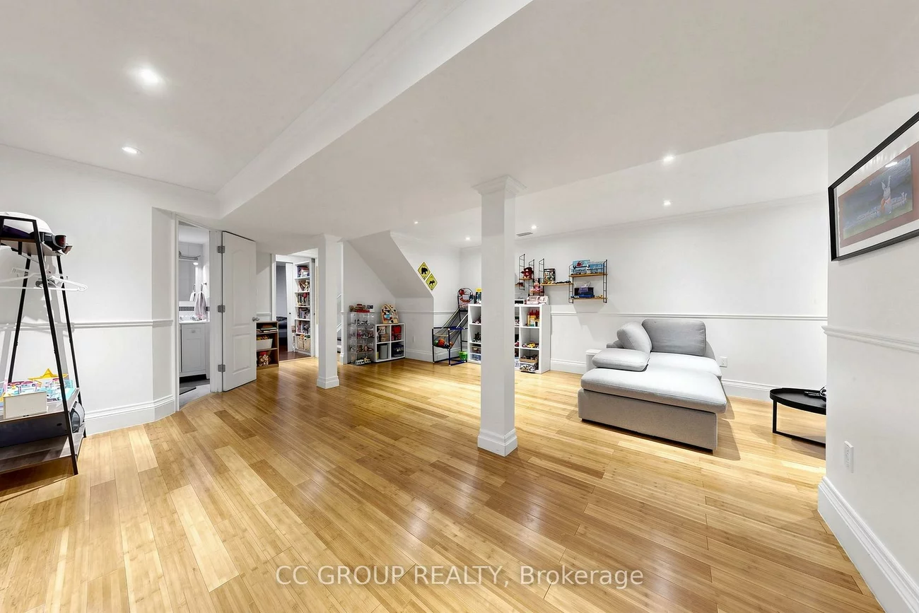 34, Glendennan, Cornell, Markham