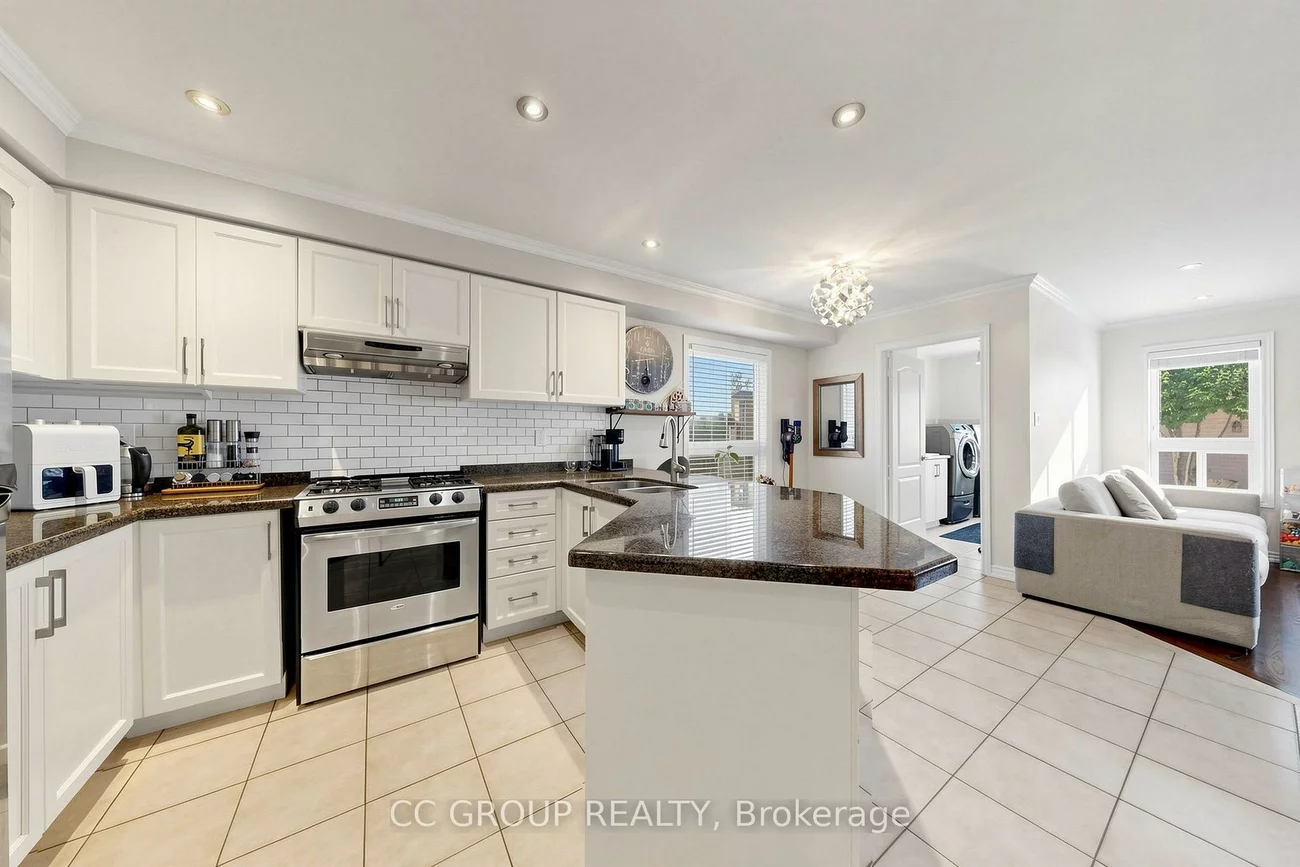 34, Glendennan, Cornell, Markham