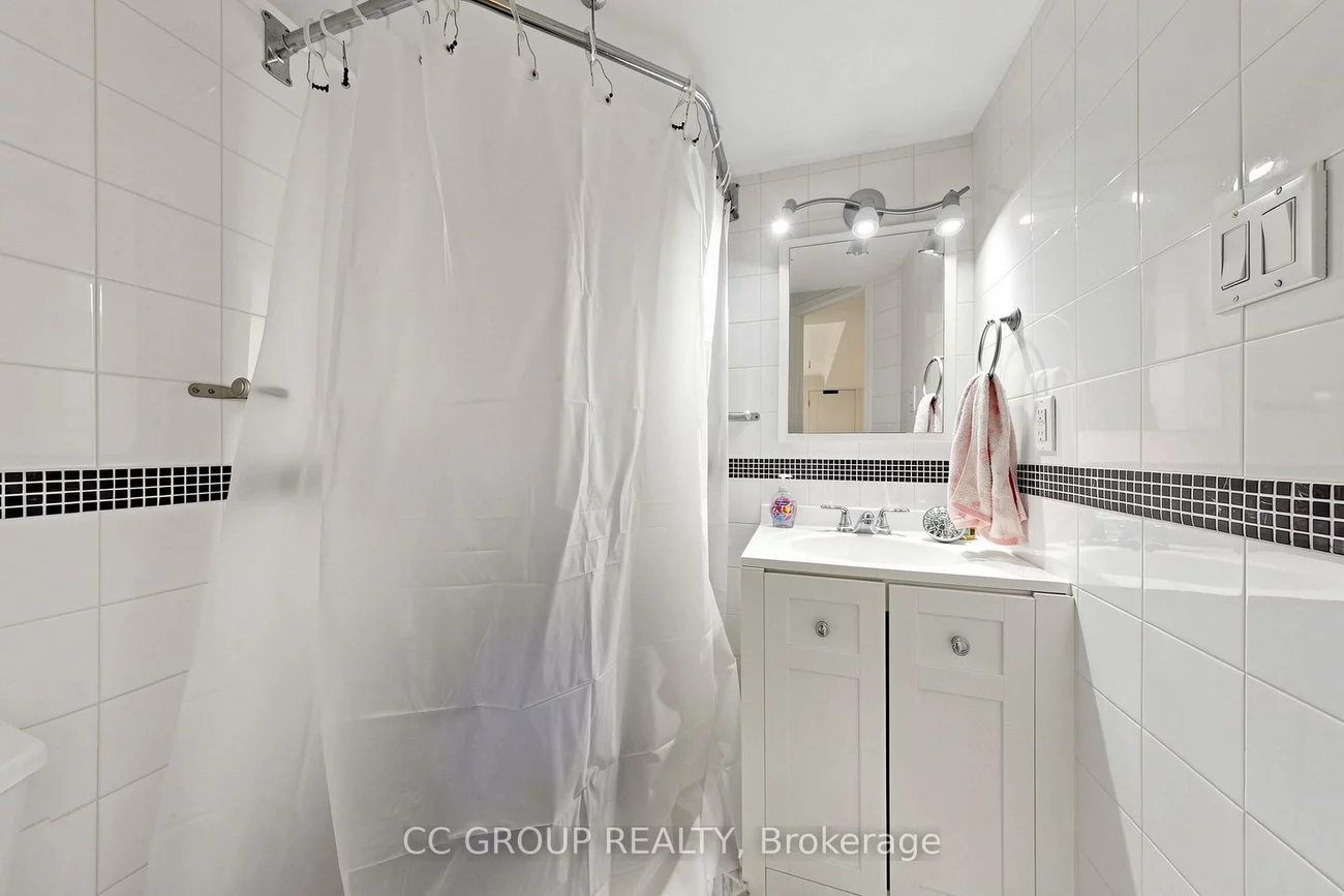 34, Glendennan, Cornell, Markham