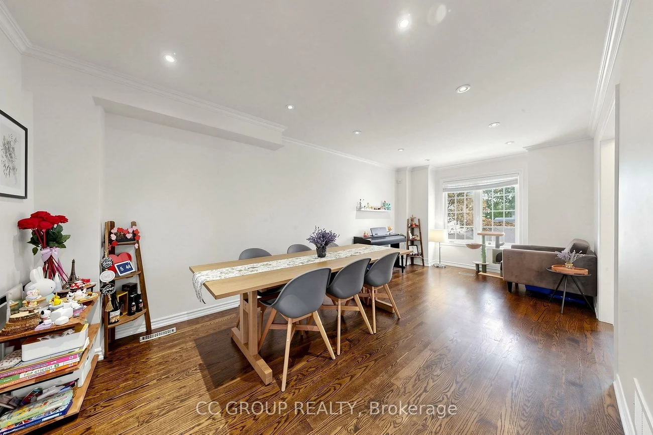 34, Glendennan, Cornell, Markham