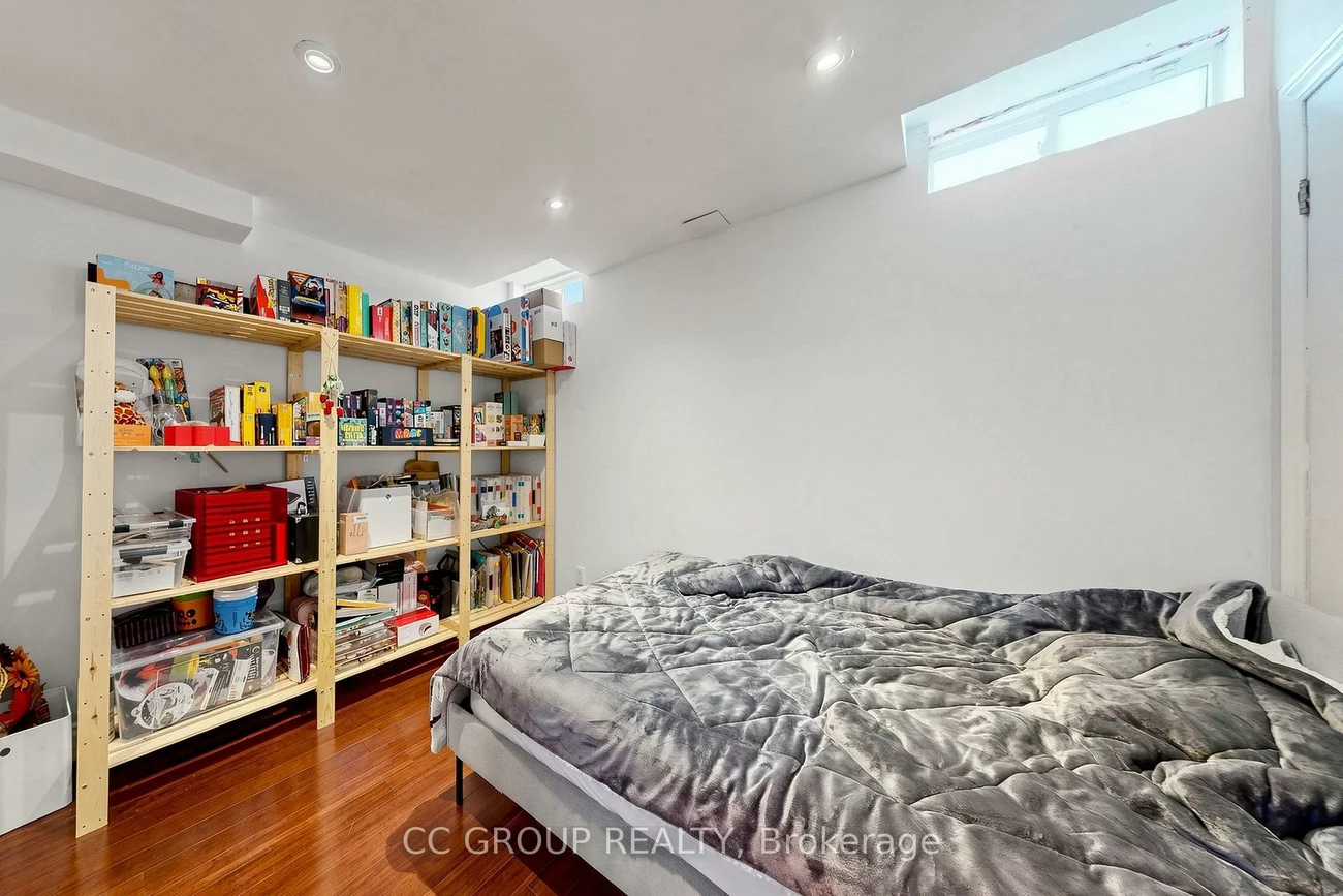 34, Glendennan, Cornell, Markham