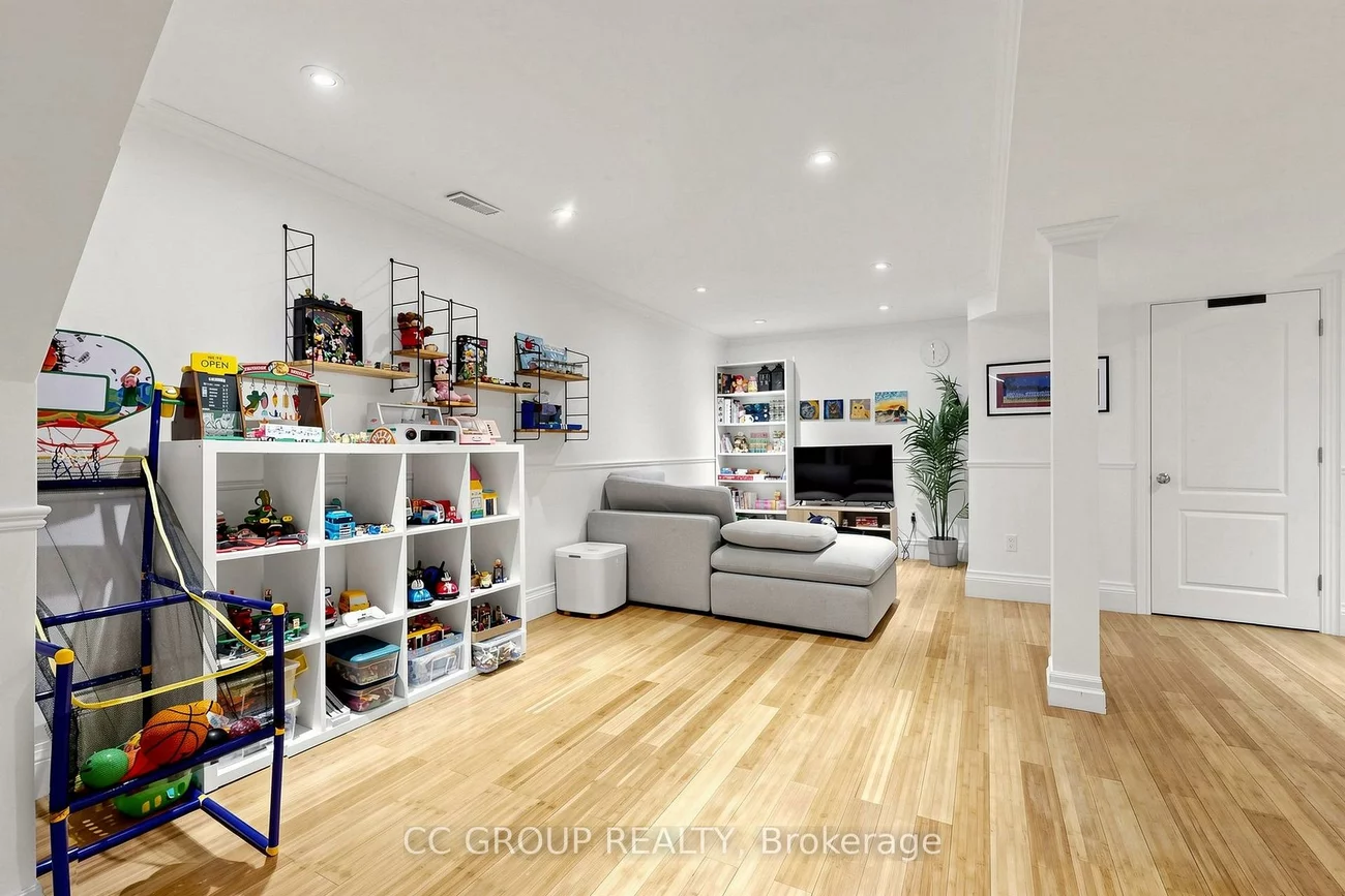 34, Glendennan, Cornell, Markham