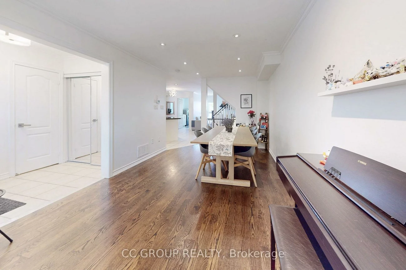 34, Glendennan, Cornell, Markham