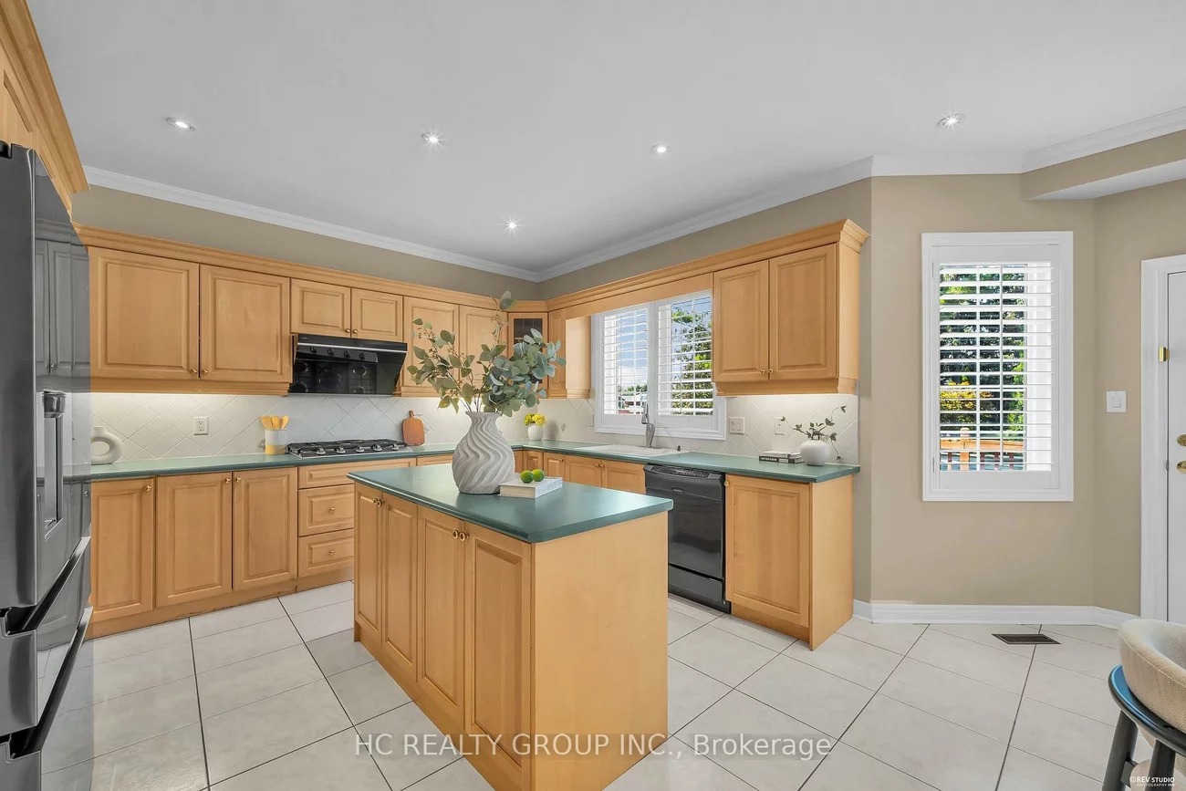 77, Sutcliffe, Cachet, Markham