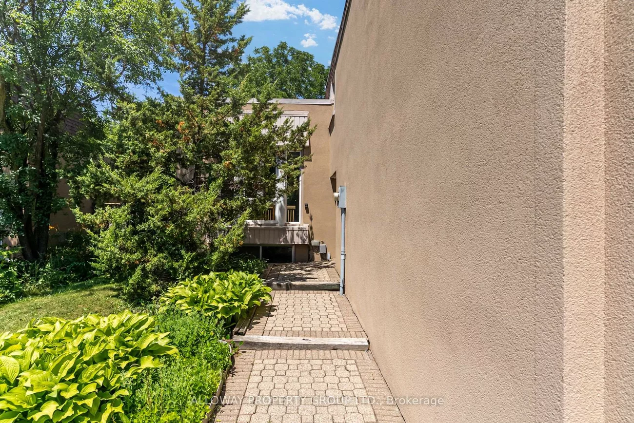 32, Reesorville, Markham Village, Markham