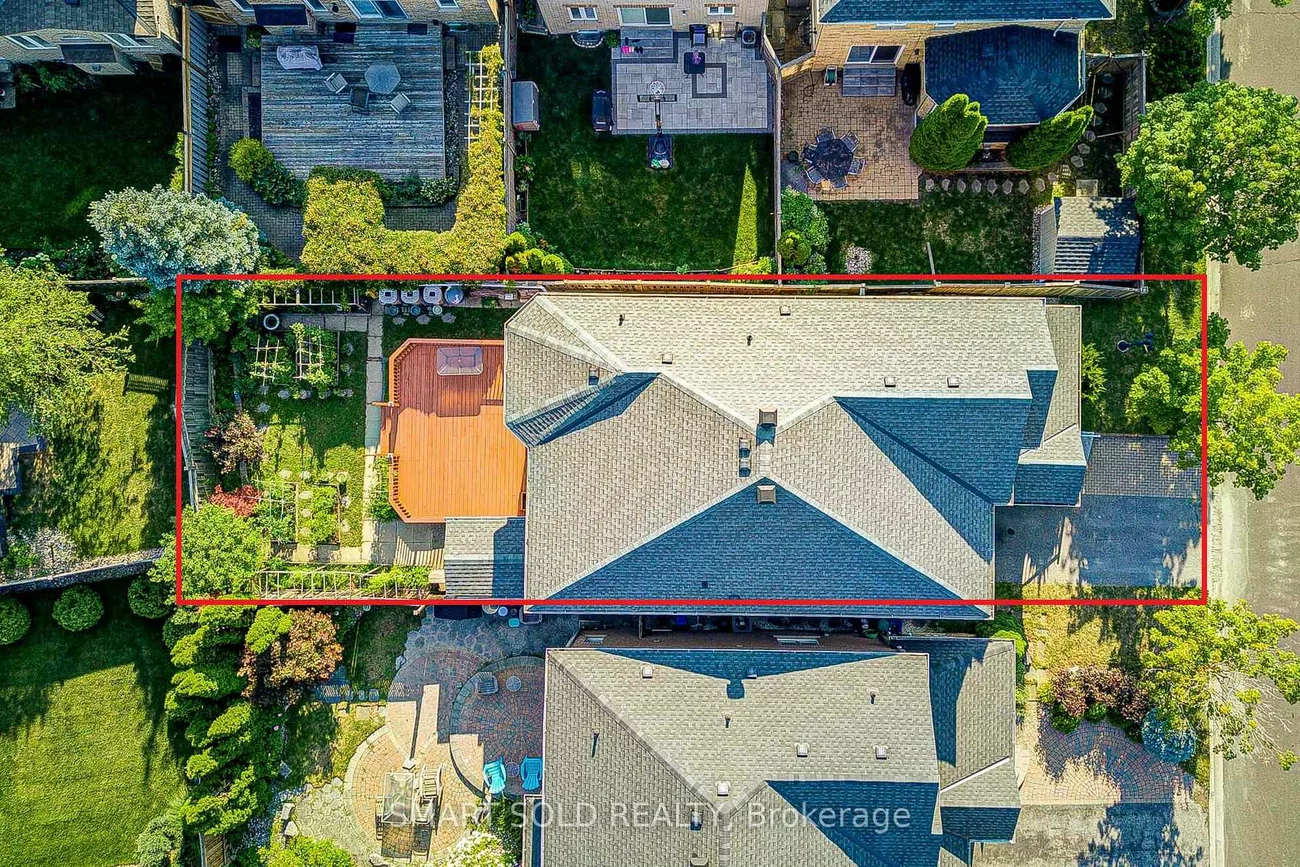 39, Victoria Wood, Greensborough, Markham