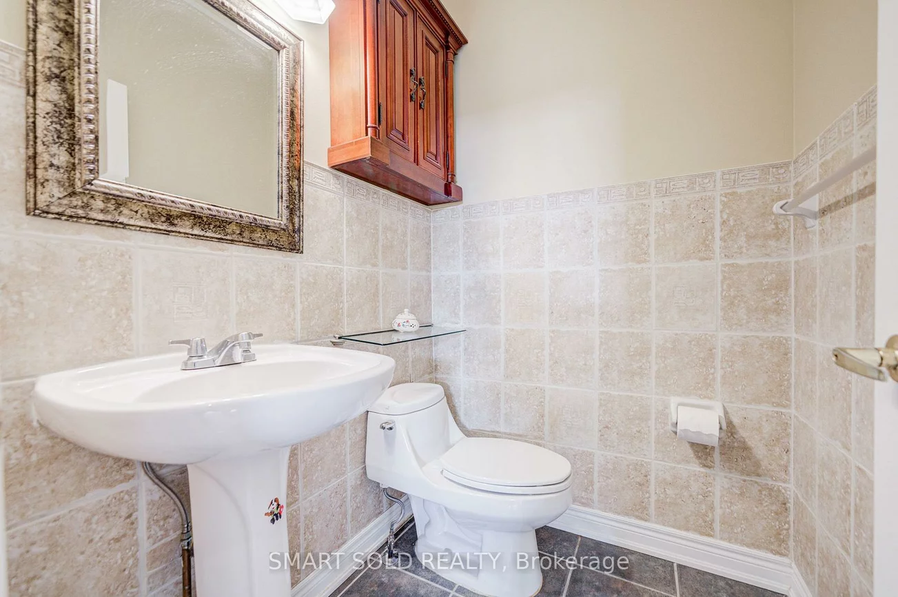 39, Victoria Wood, Greensborough, Markham