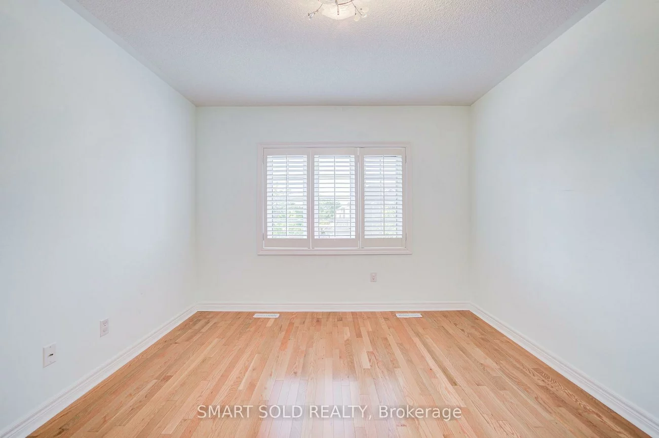 39, Victoria Wood, Greensborough, Markham
