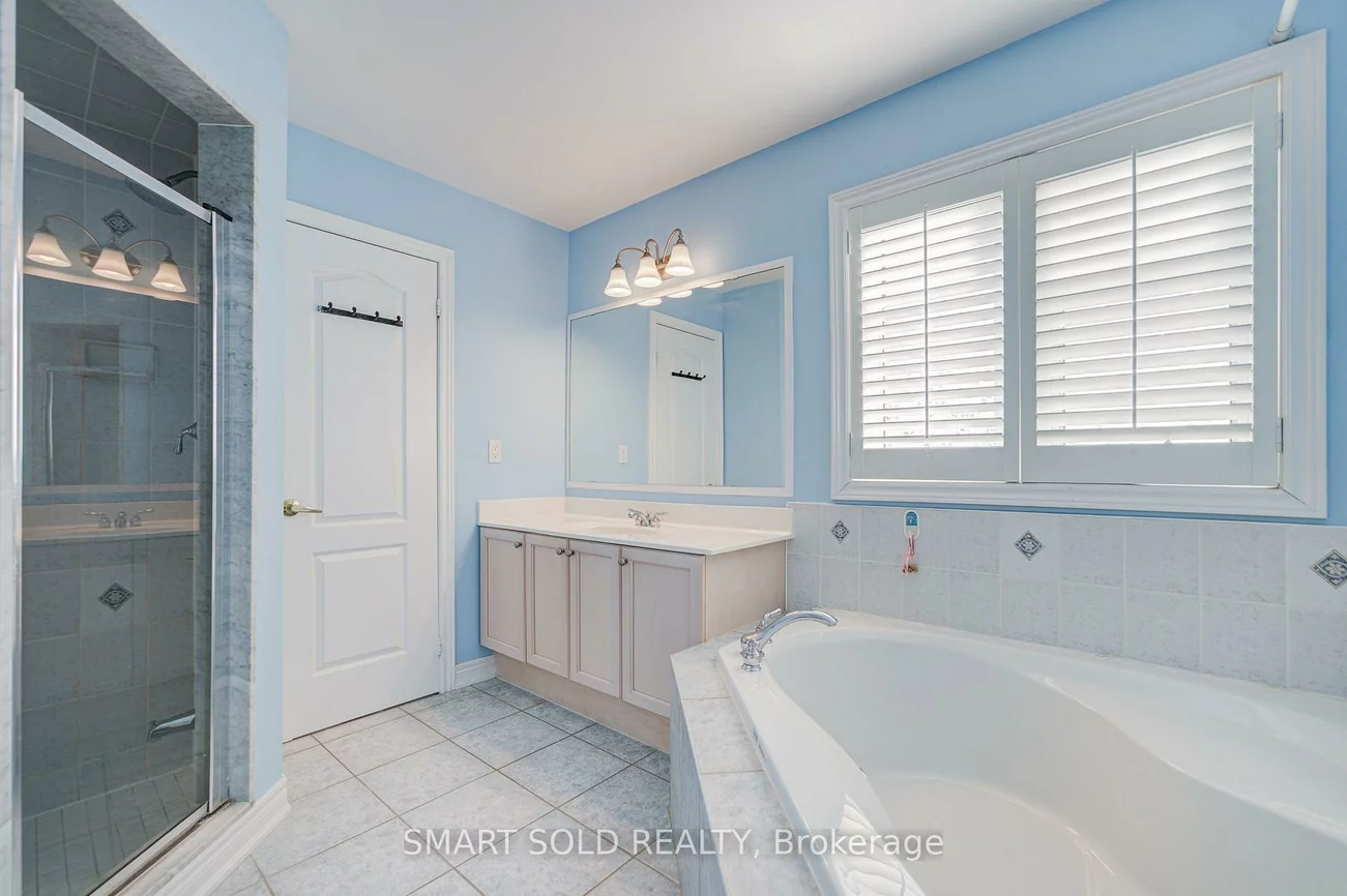 39, Victoria Wood, Greensborough, Markham