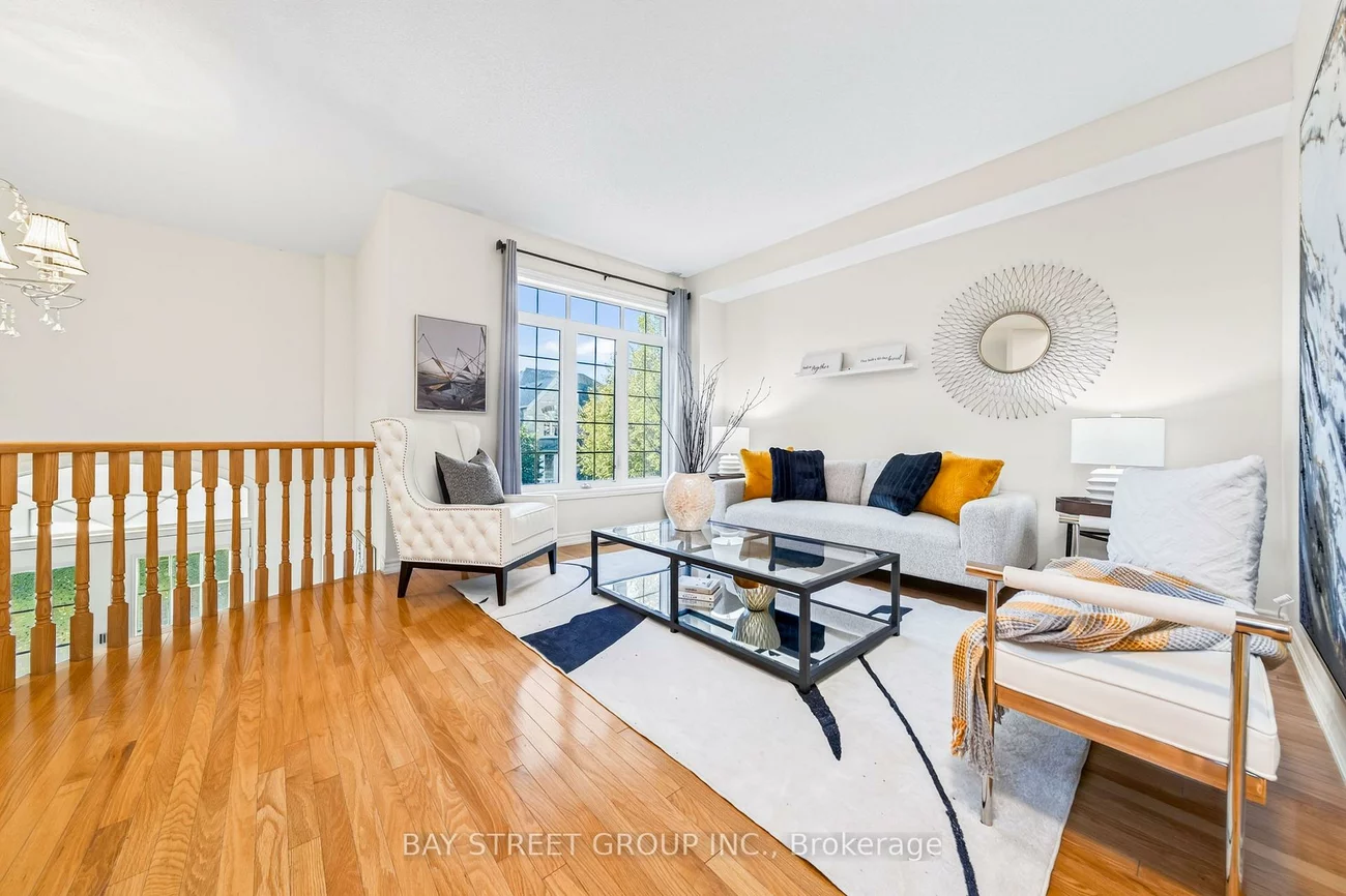 8, Zeng Cheng, Victoria Square, Markham