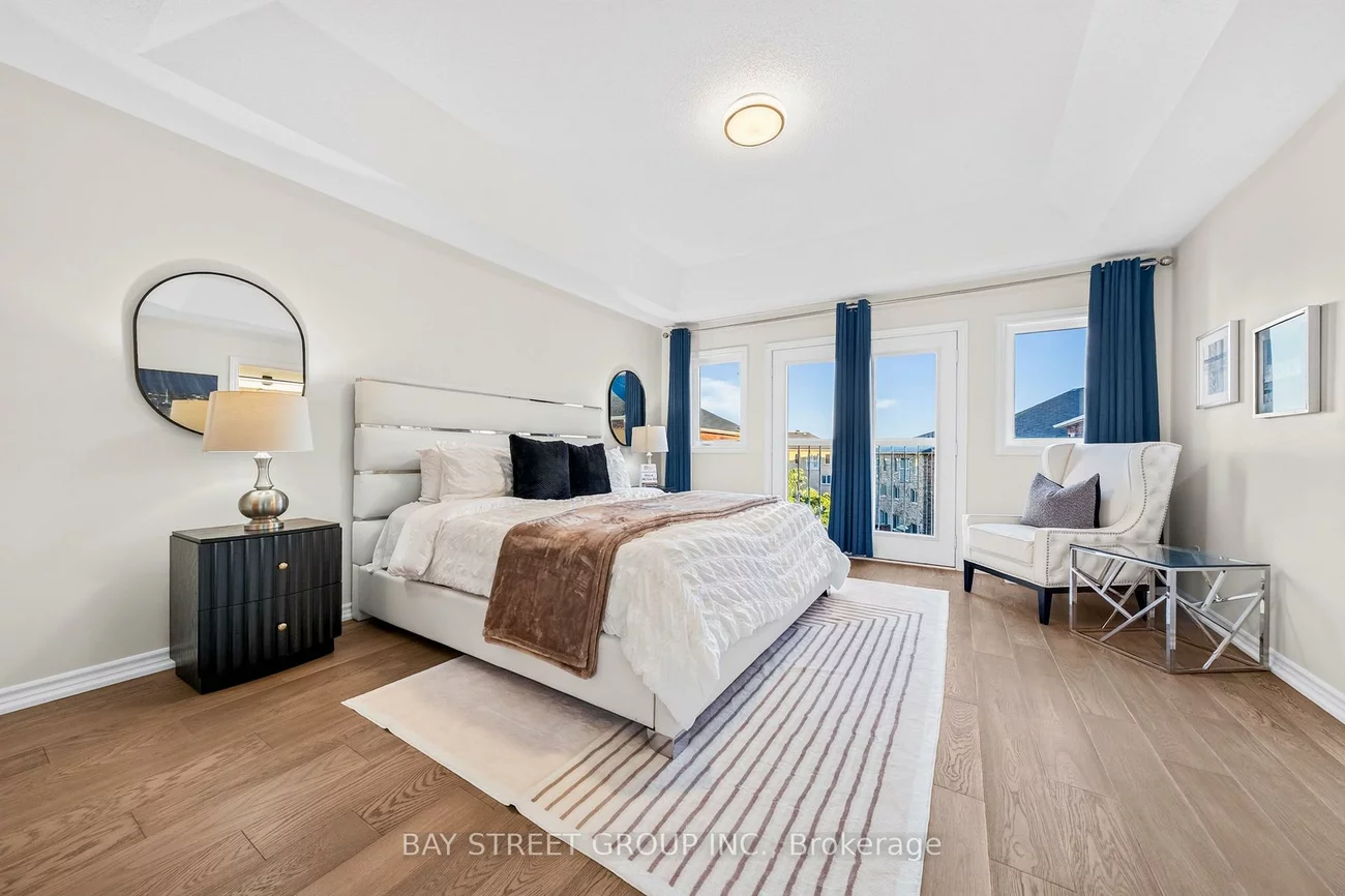 8, Zeng Cheng, Victoria Square, Markham