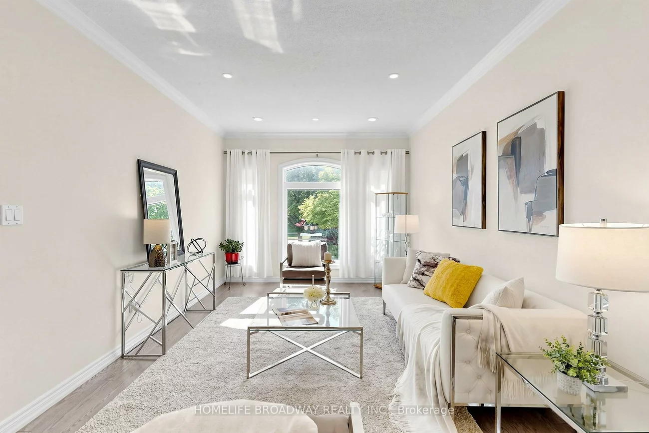 143, Village Gate, Cachet, Markham