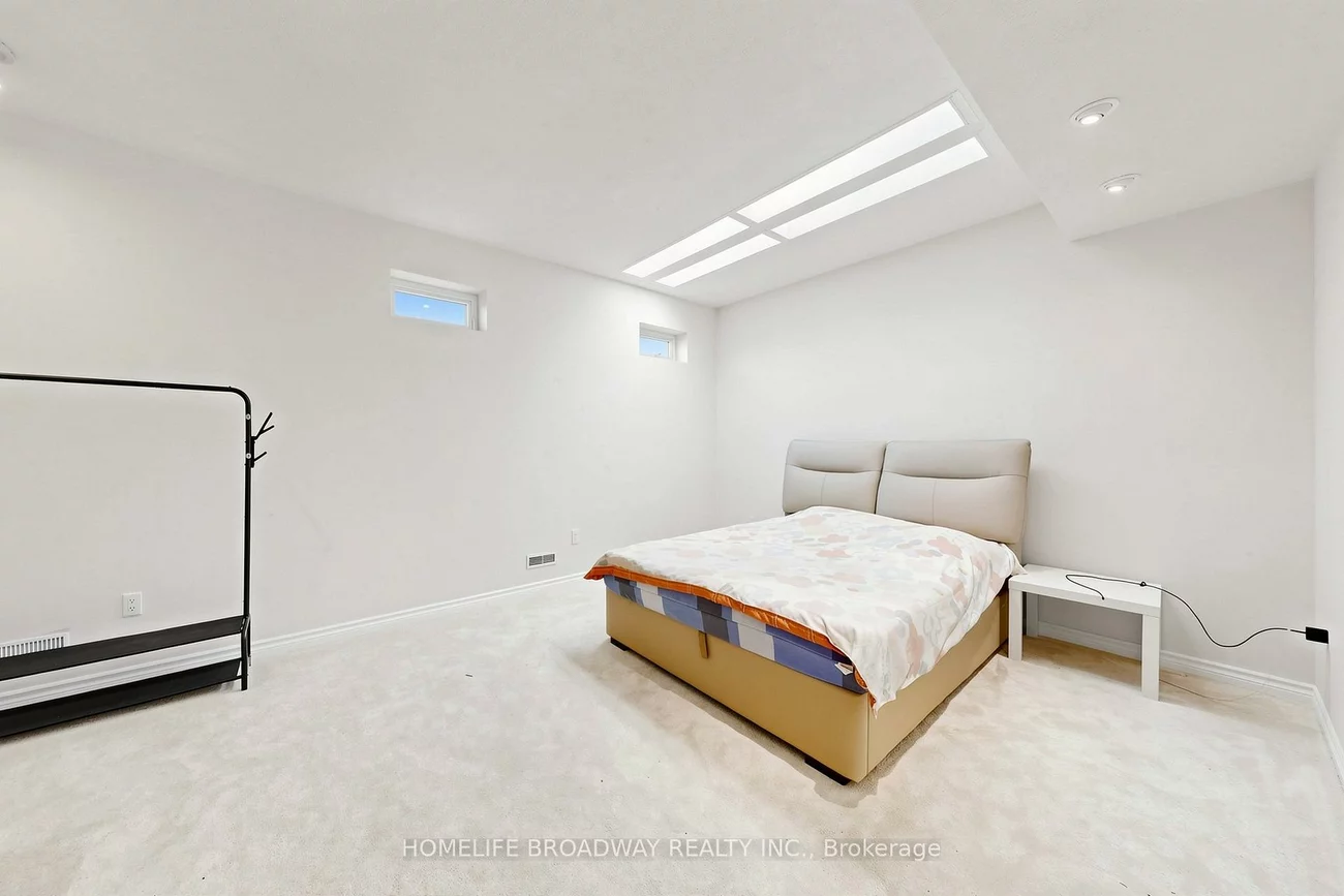 143, Village Gate, Cachet, Markham