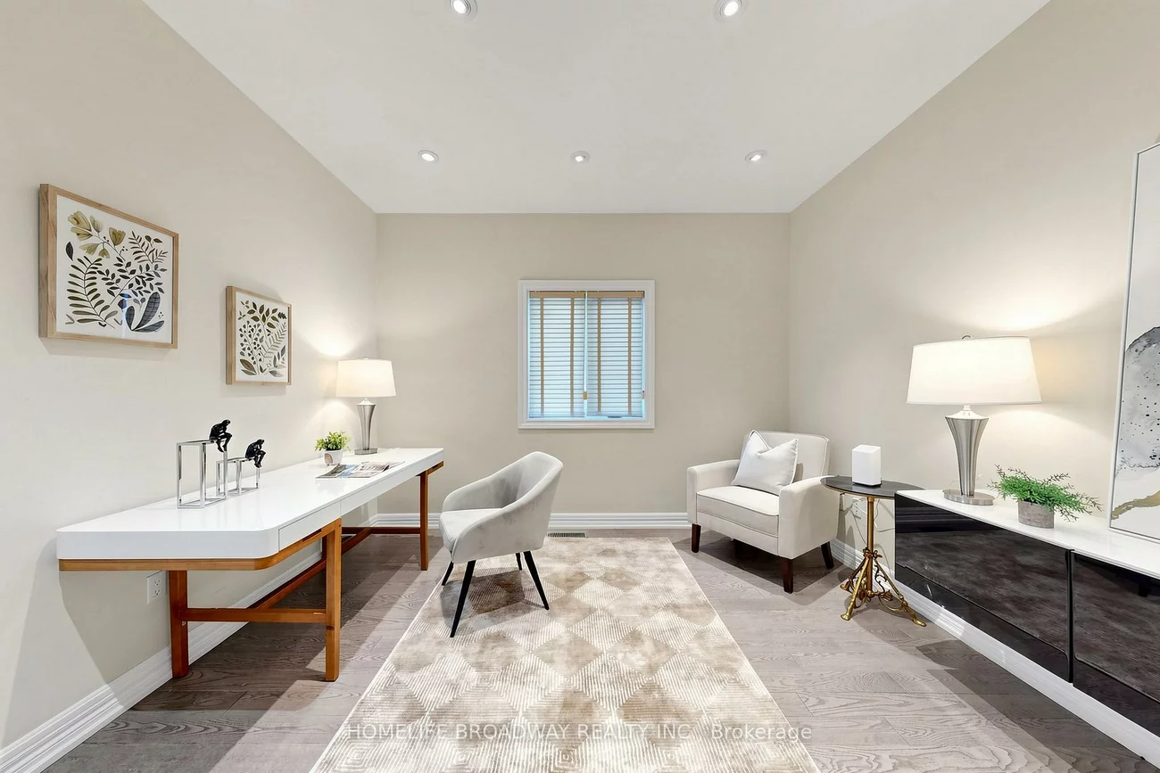 143, Village Gate, Cachet, Markham