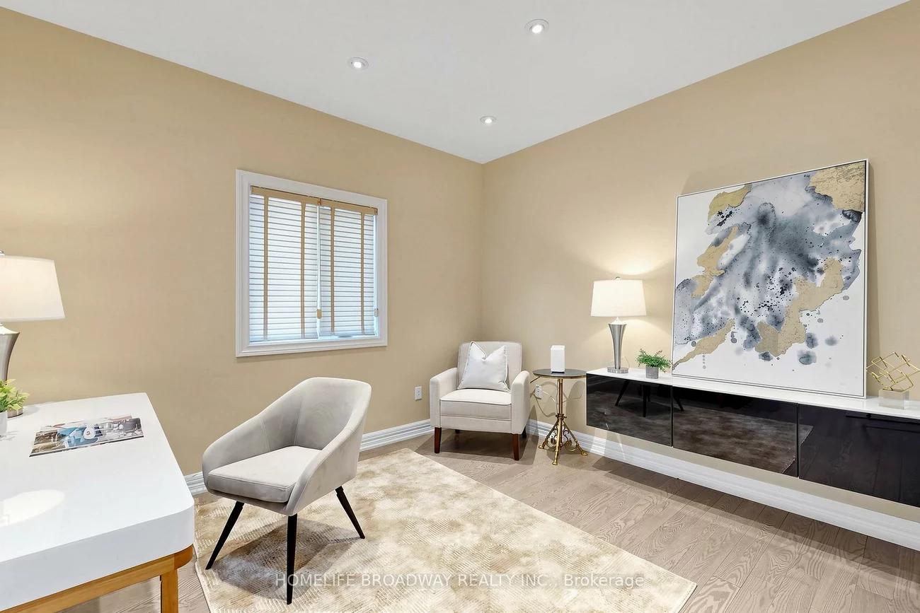 143, Village Gate, Cachet, Markham