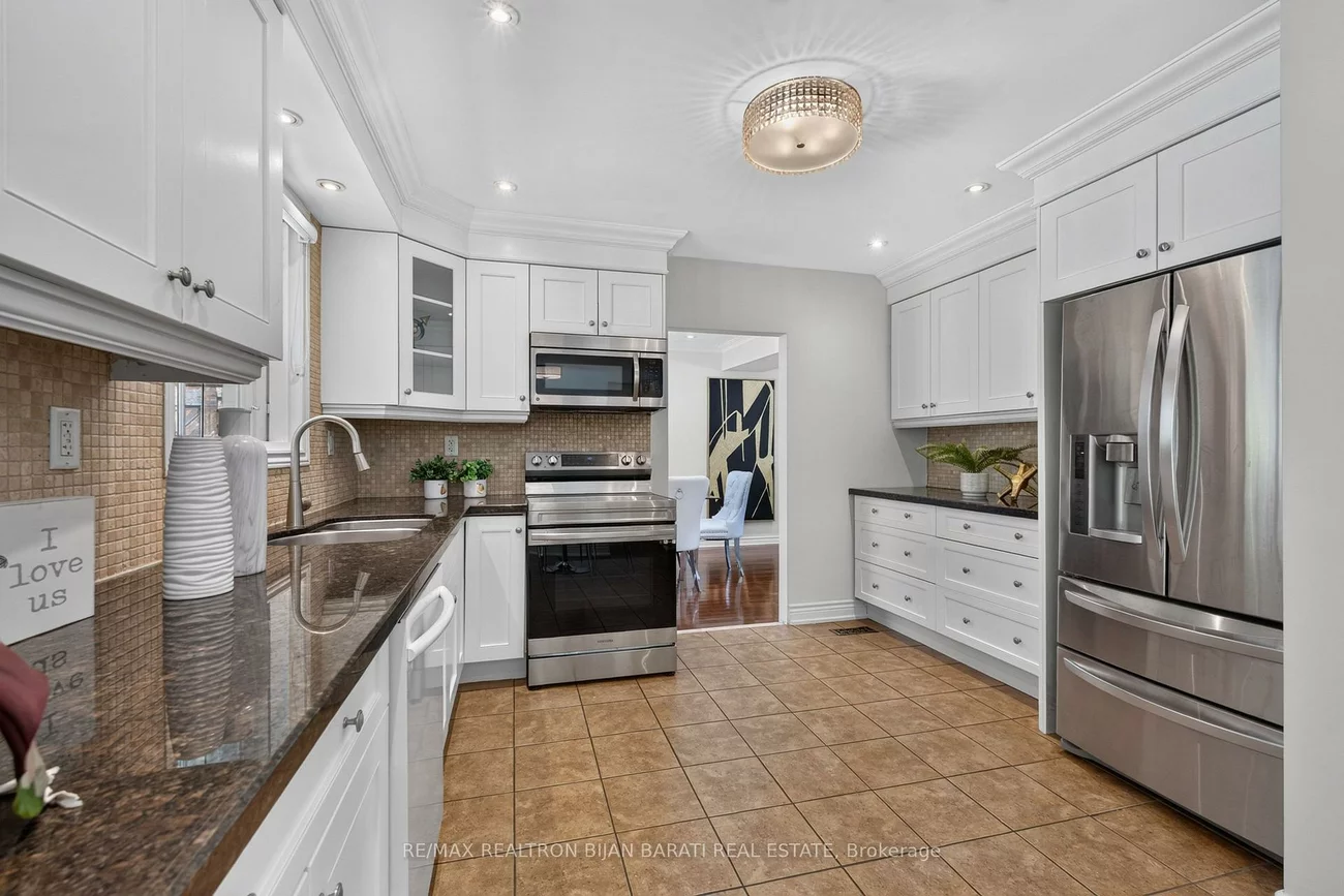 215, Grandview, Grandview, Markham