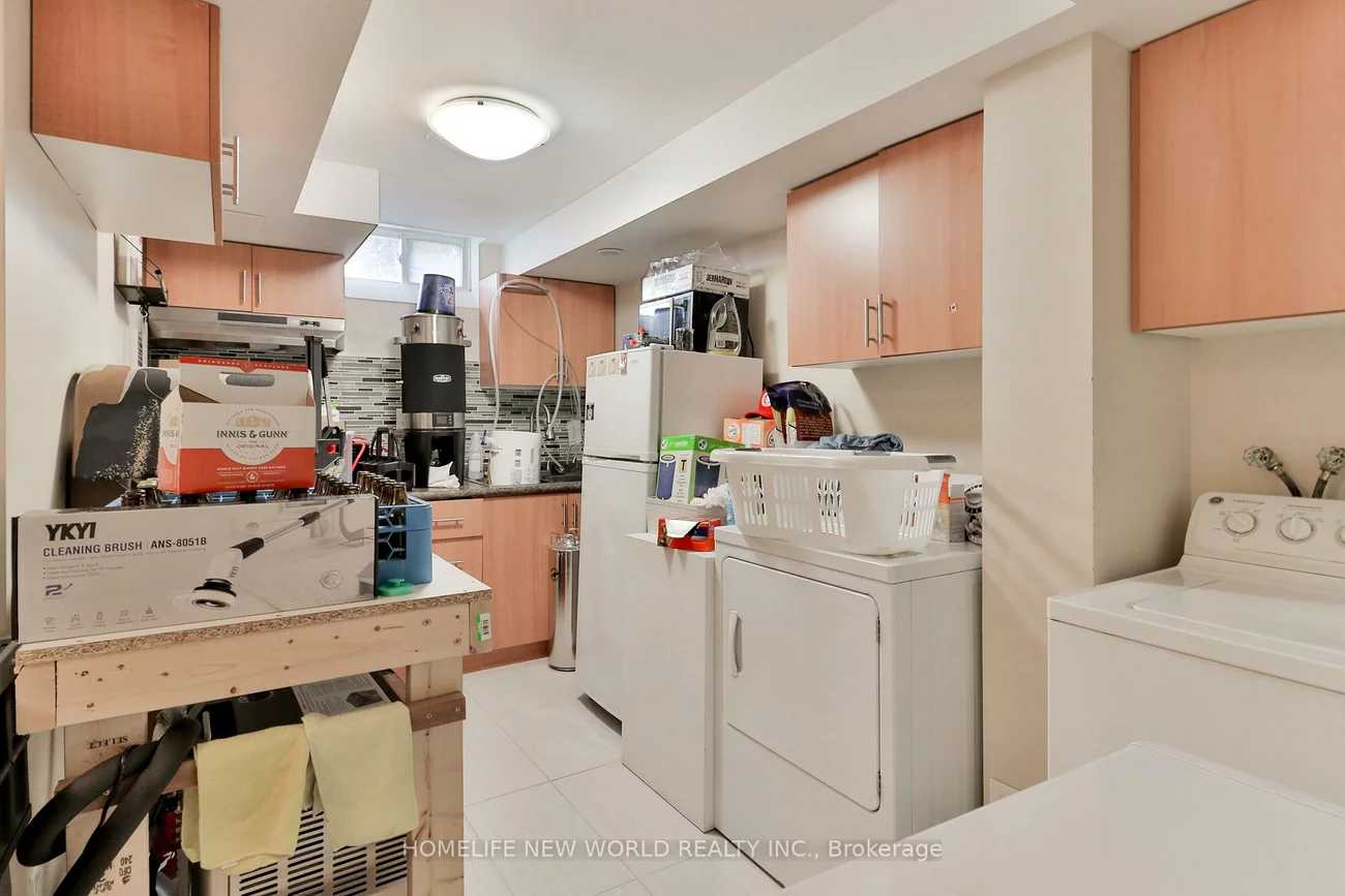 10004, McCowan, Berczy, Markham