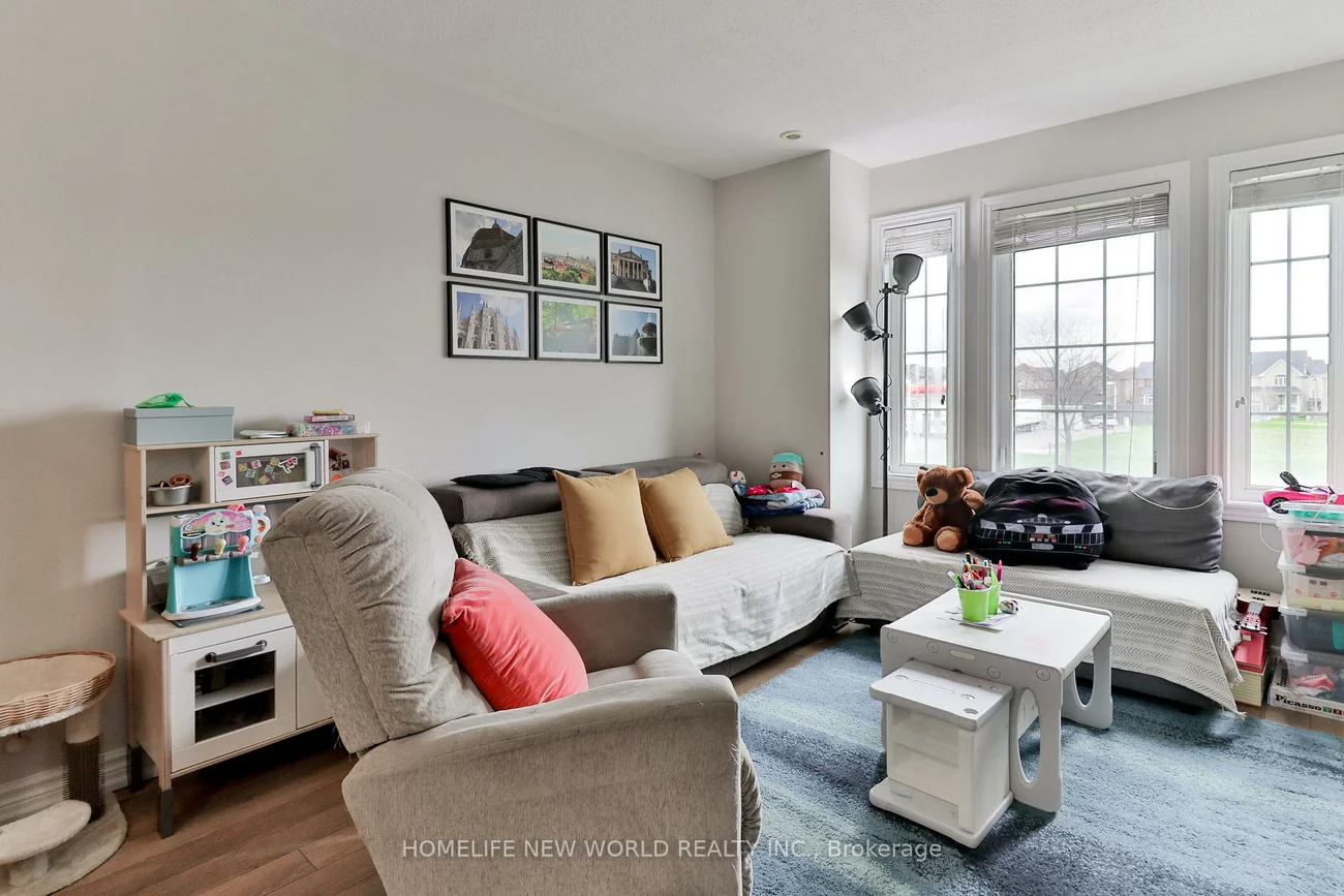 10004, McCowan, Berczy, Markham