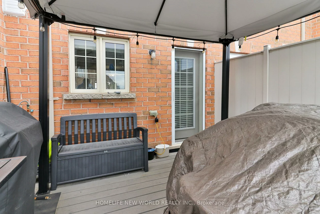 10004, McCowan, Berczy, Markham