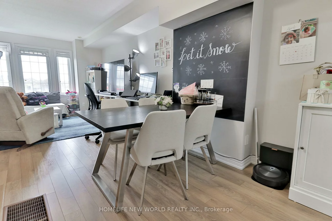 10004, McCowan, Berczy, Markham