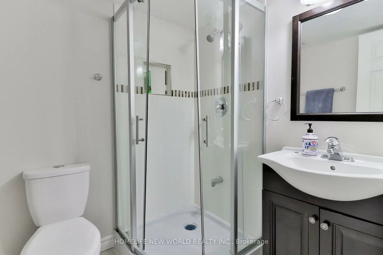 10004, McCowan, Berczy, Markham
