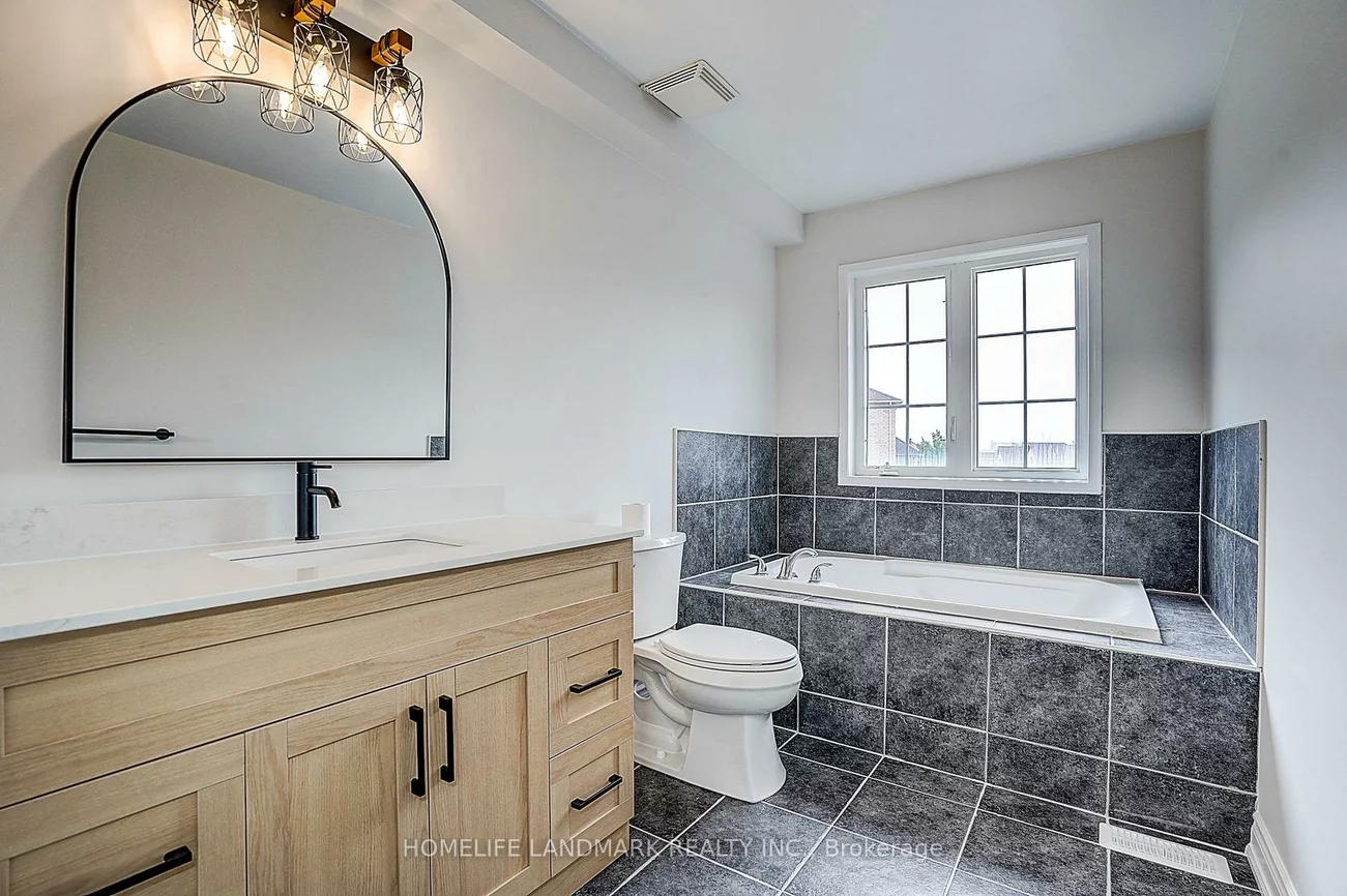403, White's Hill, Cornell, Markham
