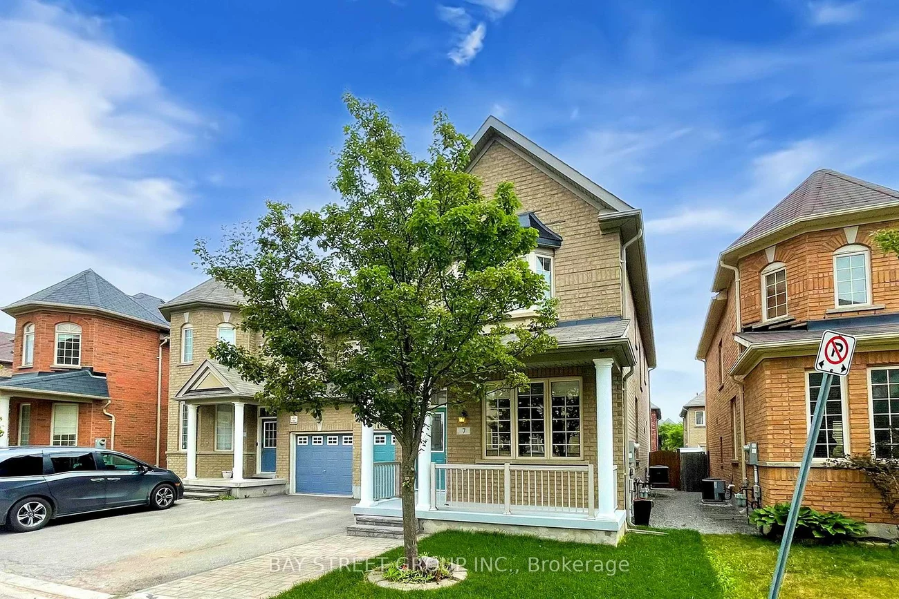 7, Tufo, Victoria Square, Markham