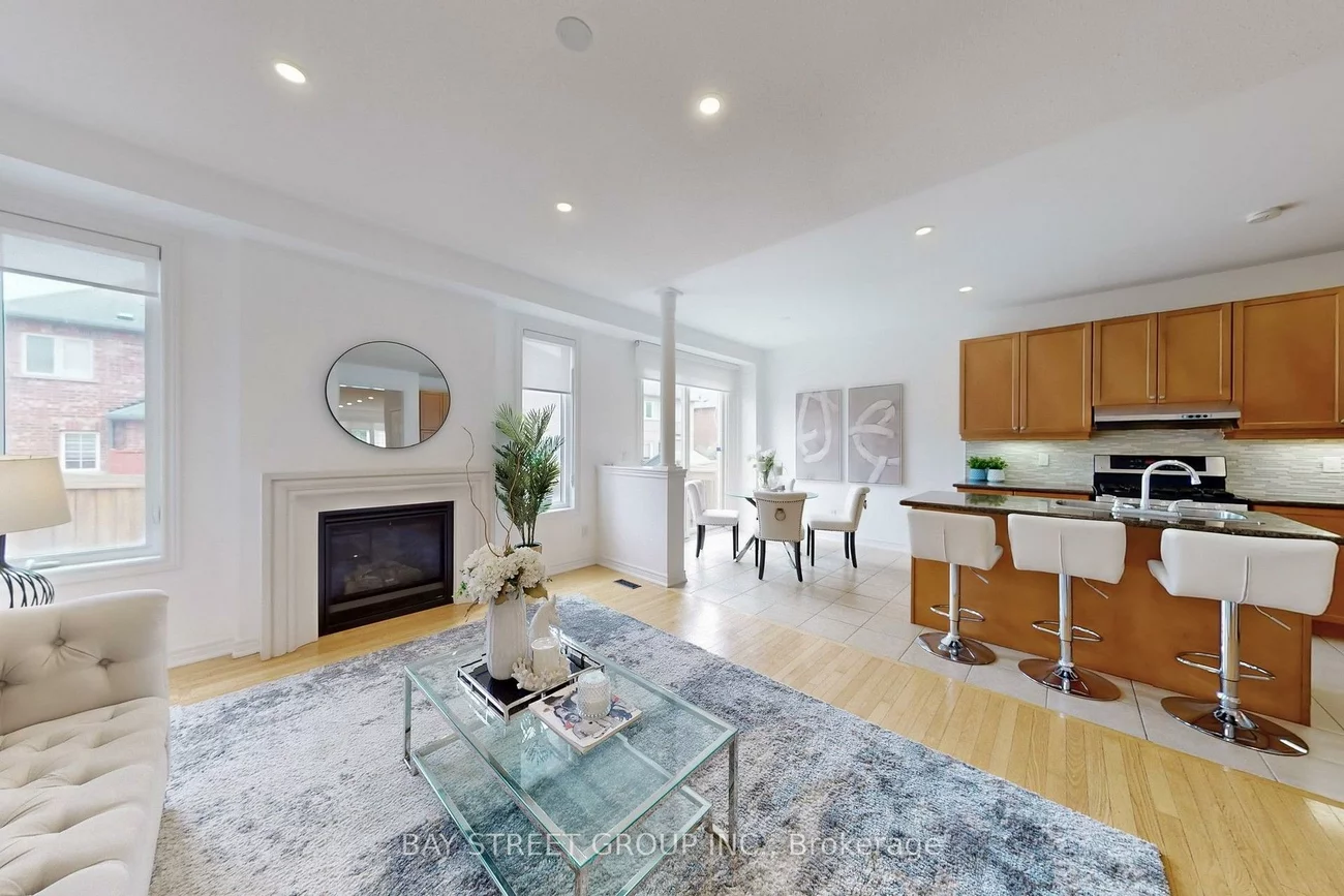 7, Tufo, Victoria Square, Markham
