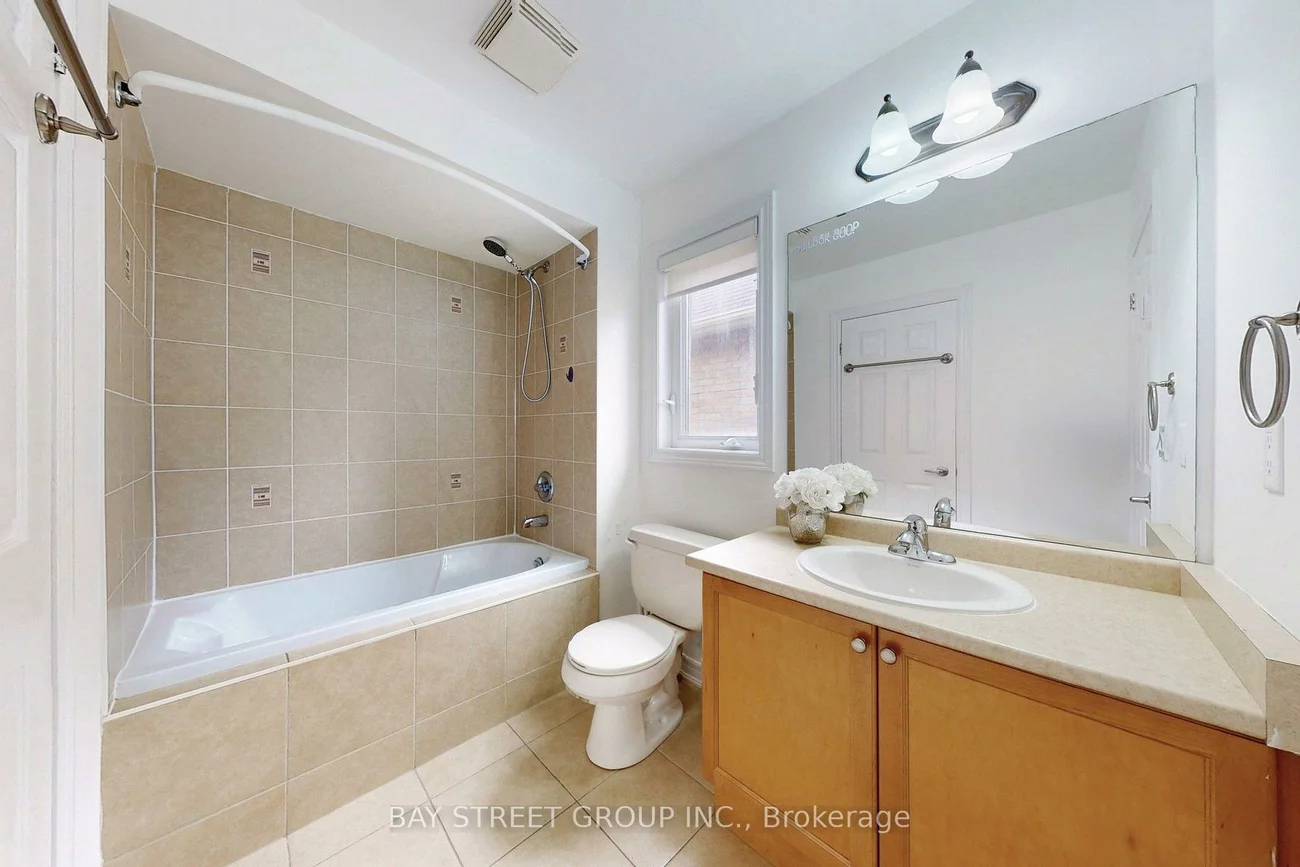 7, Tufo, Victoria Square, Markham